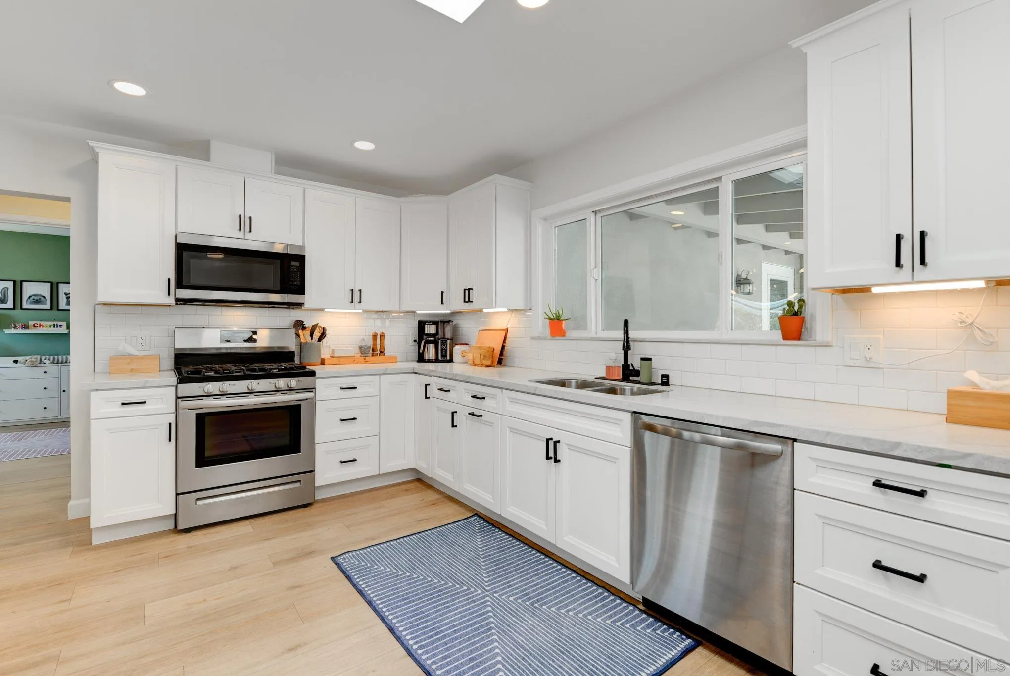 https://cdn.realtyfeed.com/cdn/127/260011656/4e3ed10c7c7be5f53cbbc038971df89c.webp