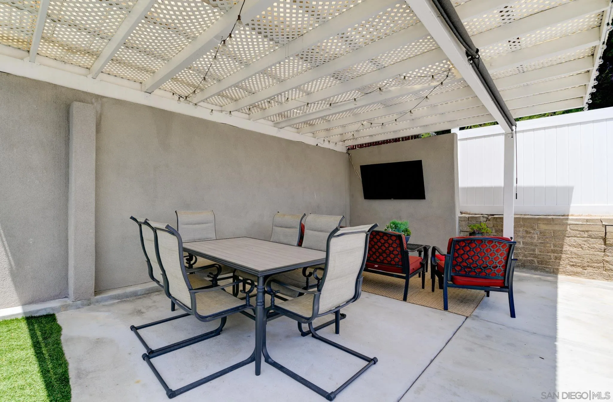 https://cdn.realtyfeed.com/cdn/127/260011656/f19fdd05911283626a9c521b001e09e3.webp