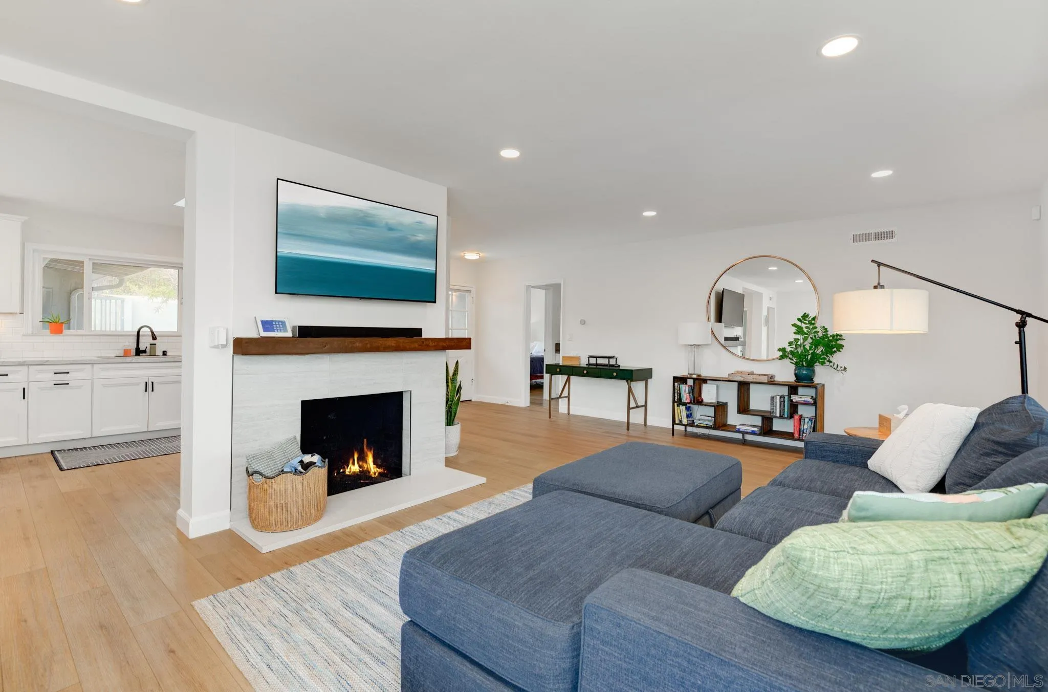 https://cdn.realtyfeed.com/cdn/127/260011656/fb17ebeb2f1631c836a66130248b5844.webp