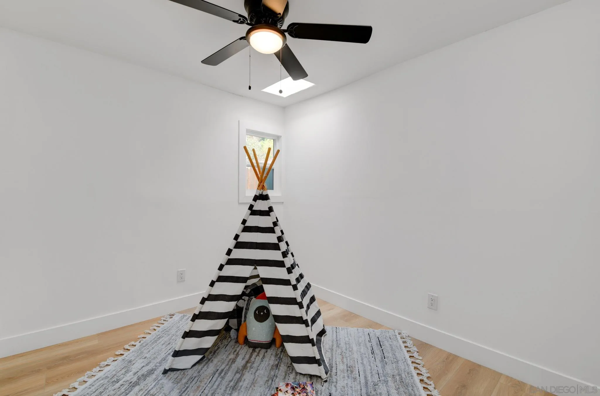 https://cdn.realtyfeed.com/cdn/127/260011659/87826bb0259c0a58506801f563bfd1ac.webp