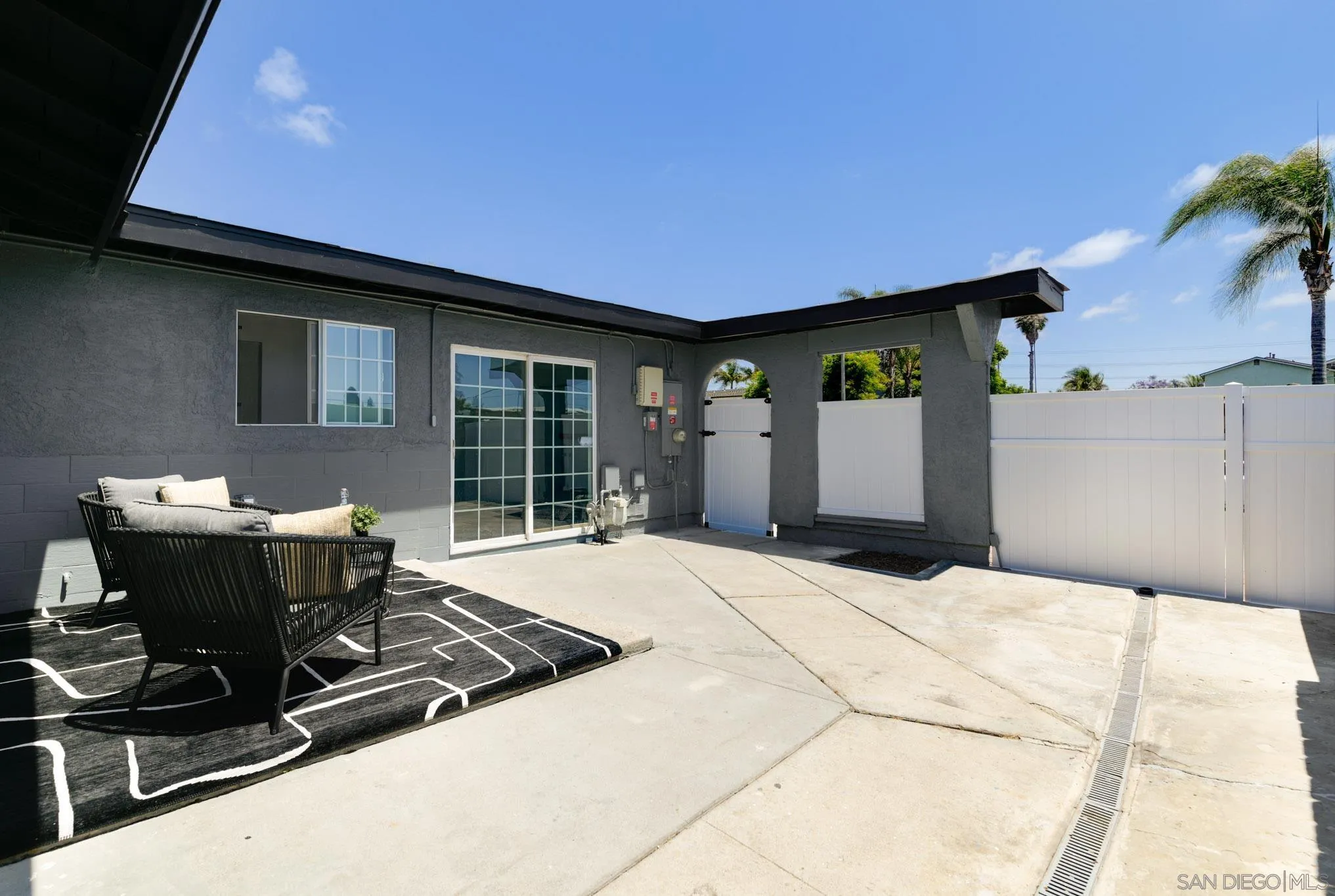 https://cdn.realtyfeed.com/cdn/127/260011659/e78082b82cd4389892f4d1169ed413ca.webp