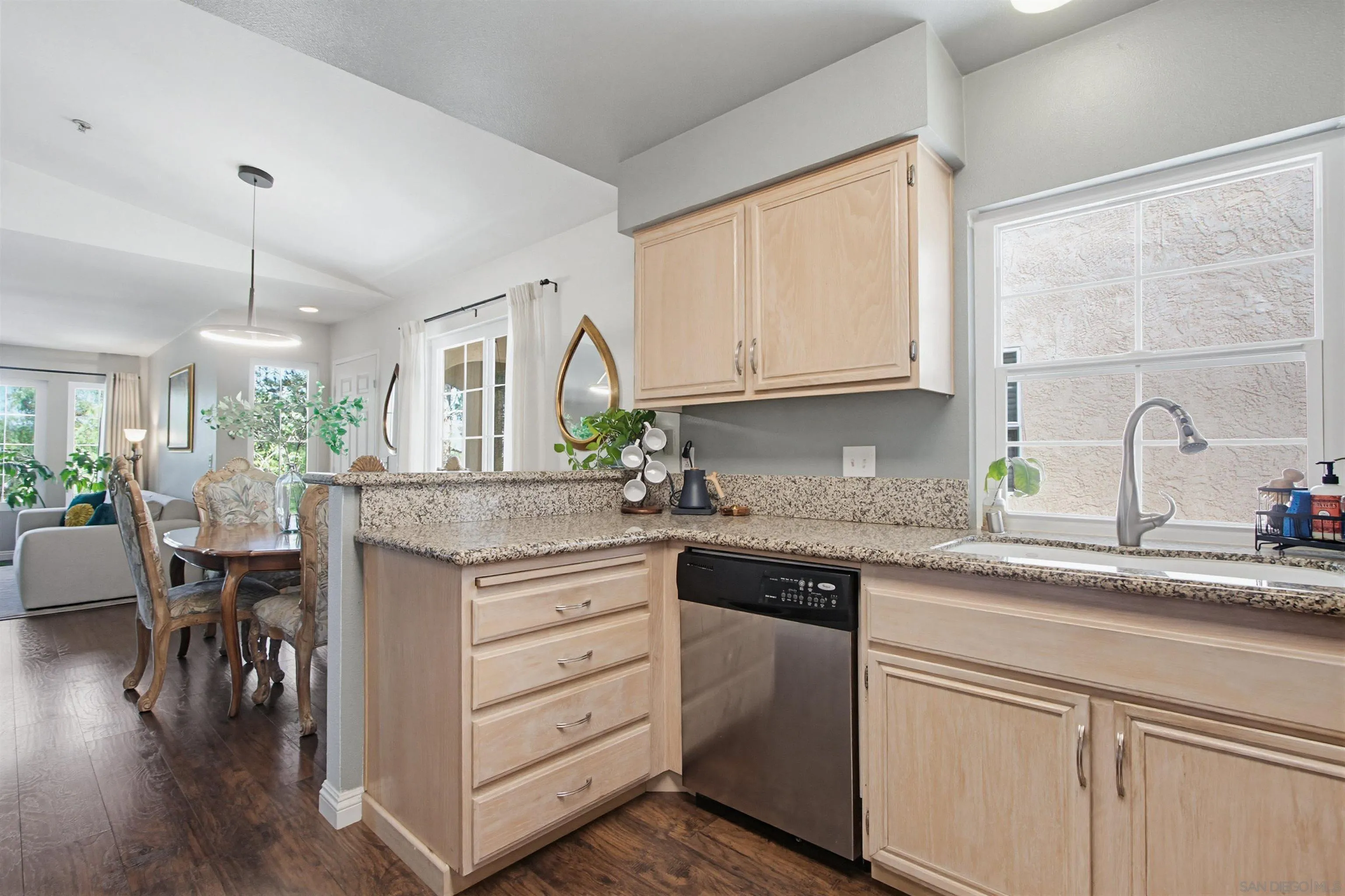 Photo #11: 260011661 Listing: Photo #11