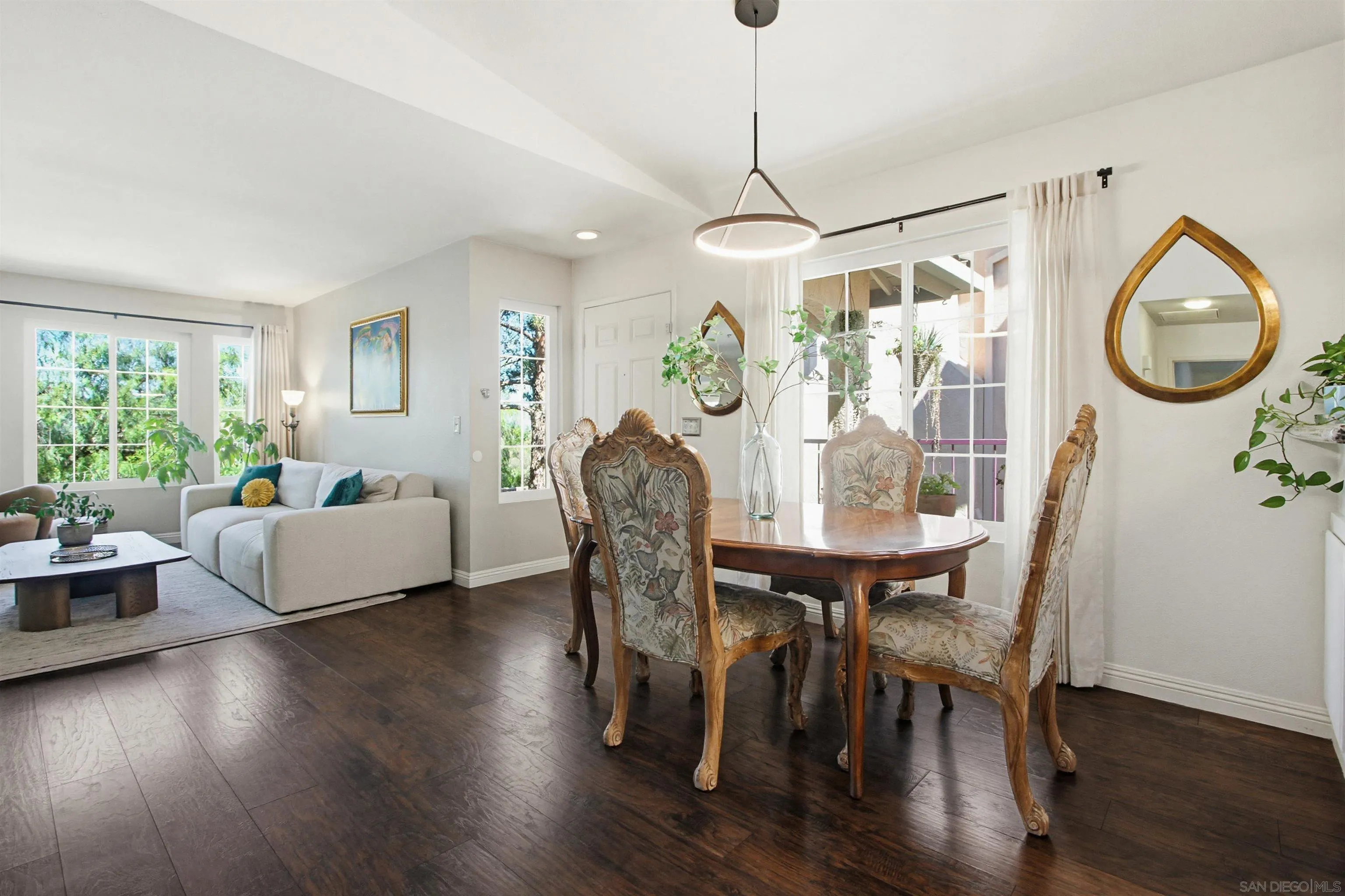 Photo #6: 260011661 Listing: Photo #6