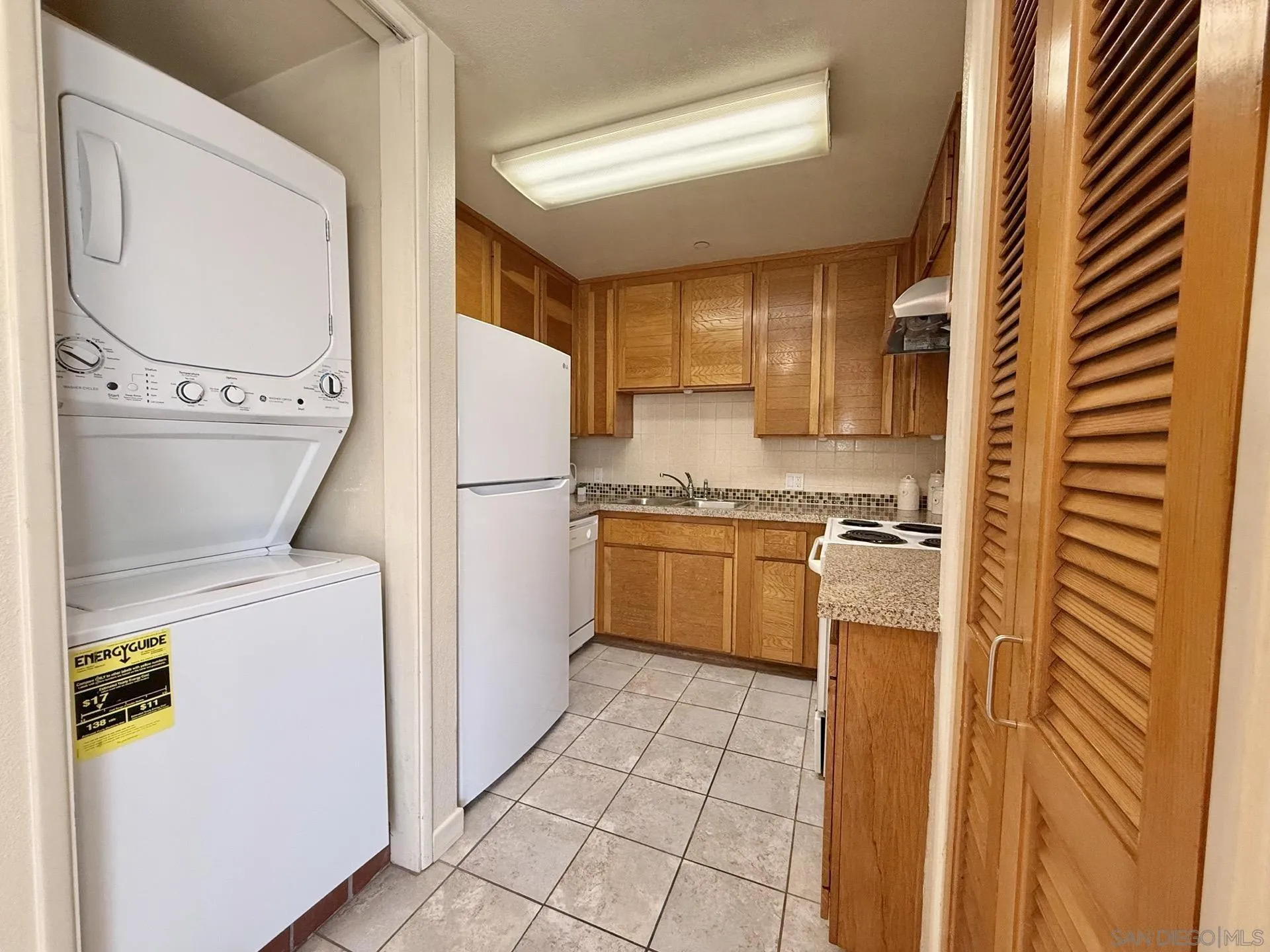 Photo #19: 260011665 Listing: Photo #19