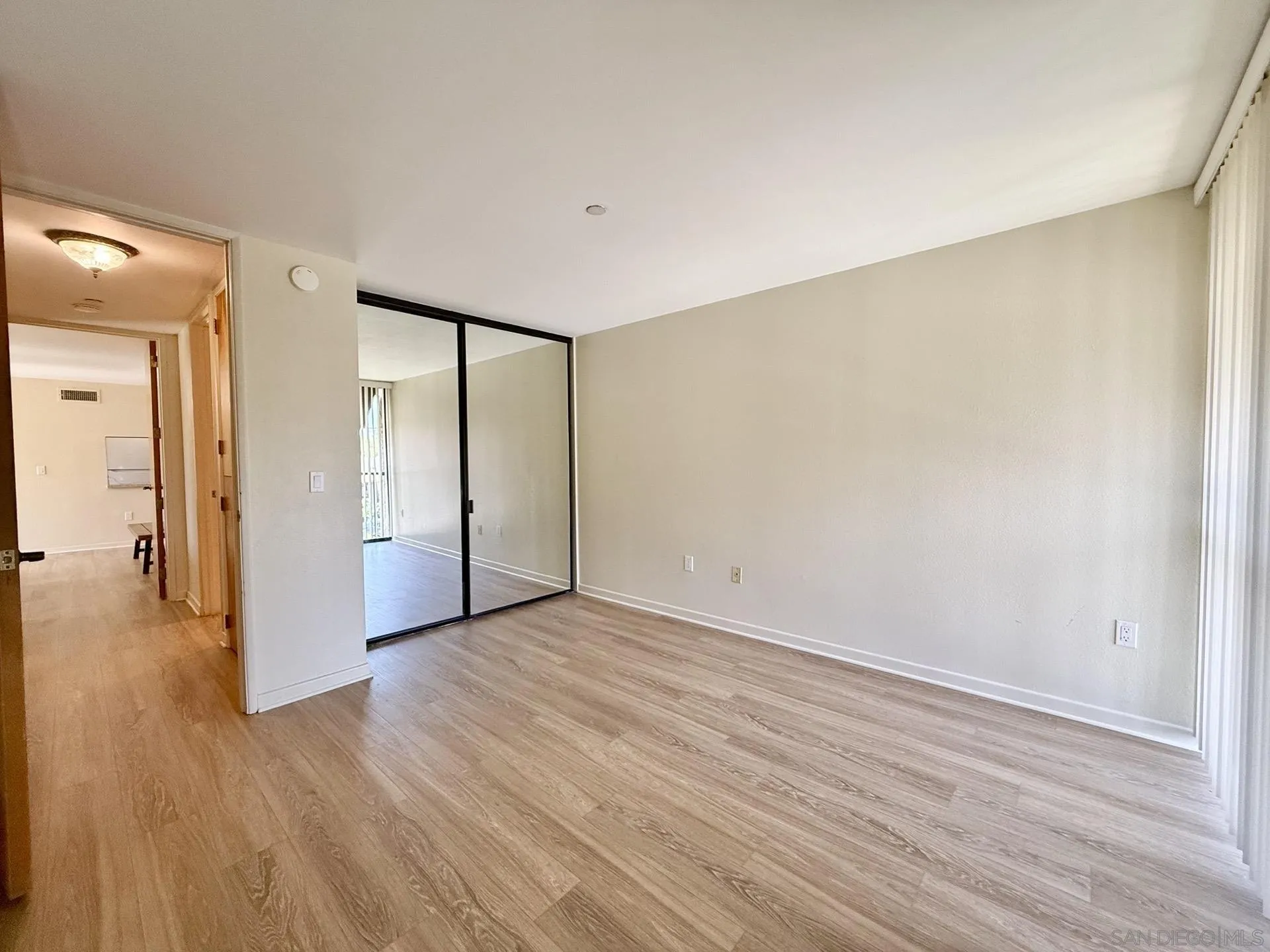 Photo #33: 260011665 Listing: Photo #33