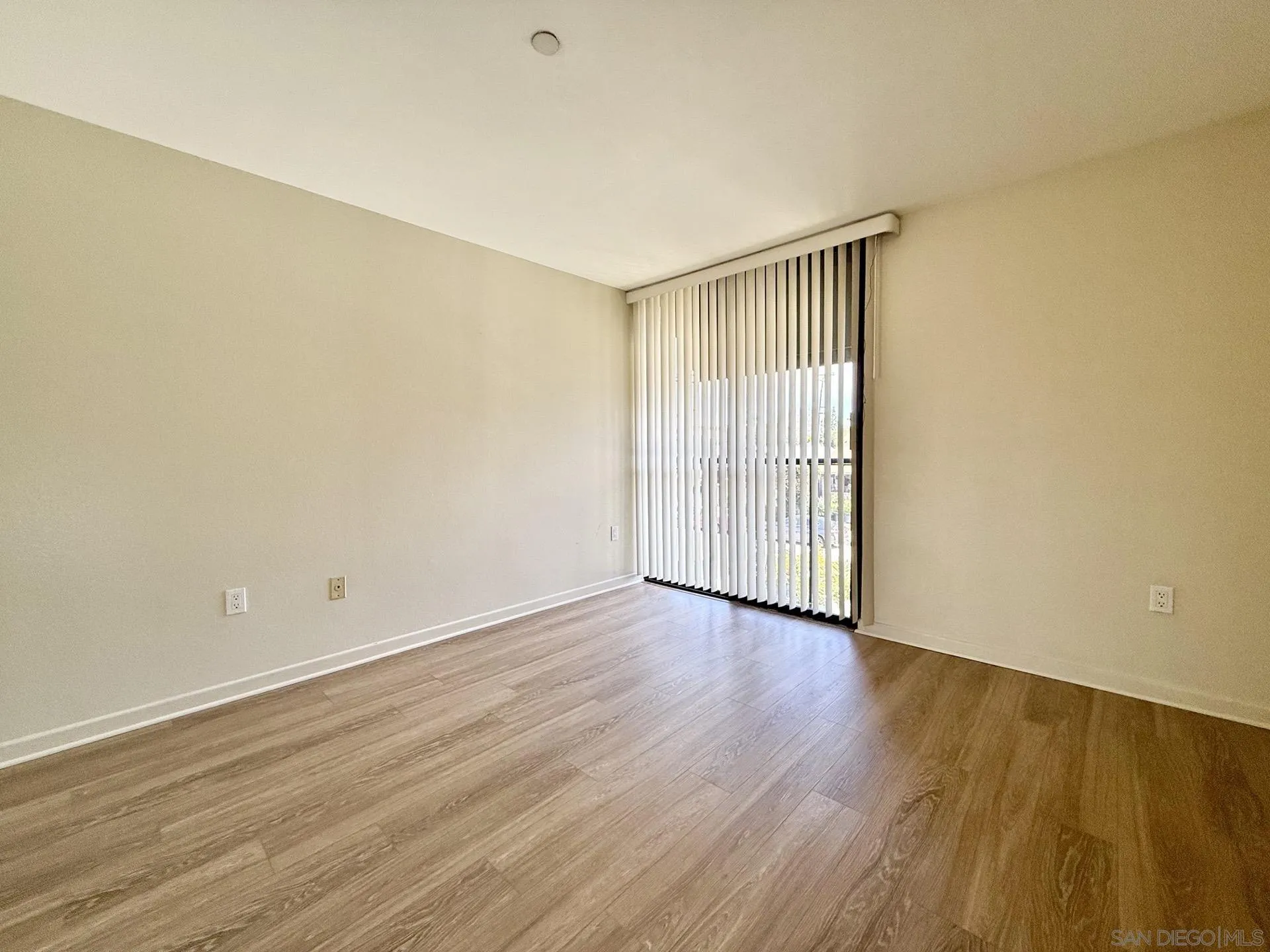 Photo #32: 260011665 Listing: Photo #32