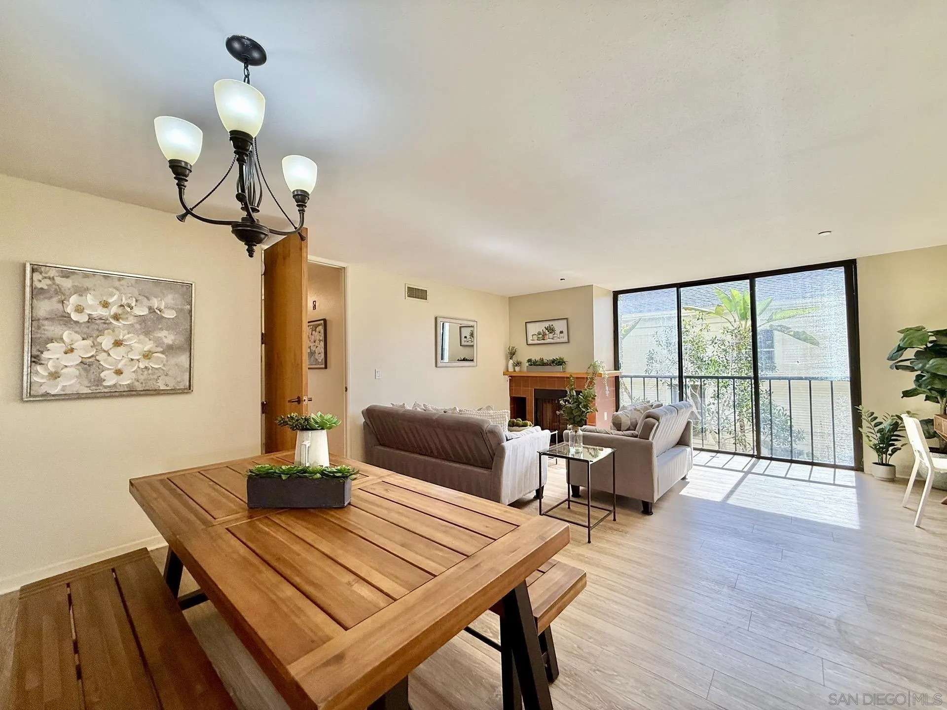 Photo #9: 260011665 Listing: Photo #9