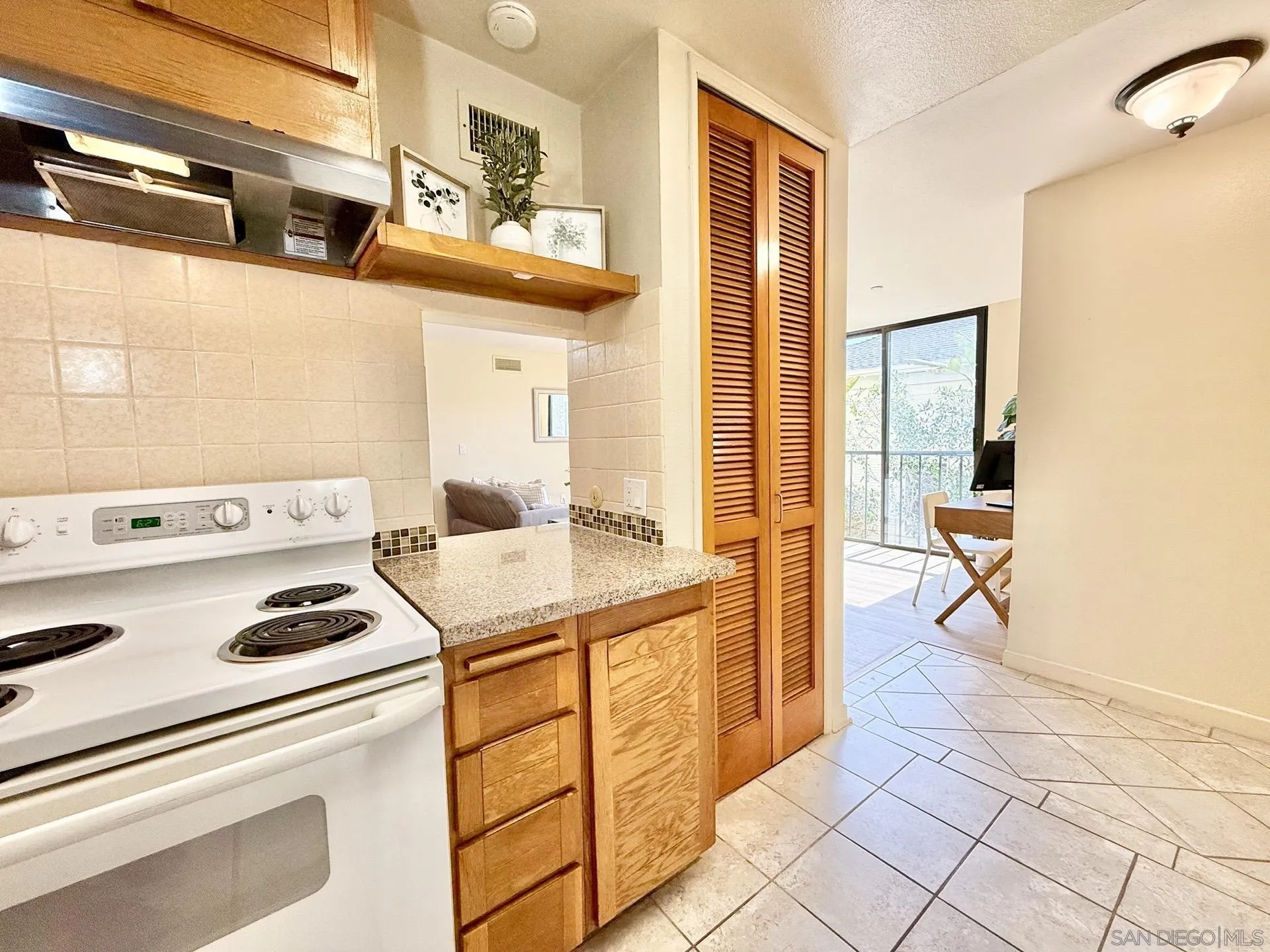 Photo #17: 260011665 Listing: Photo #17