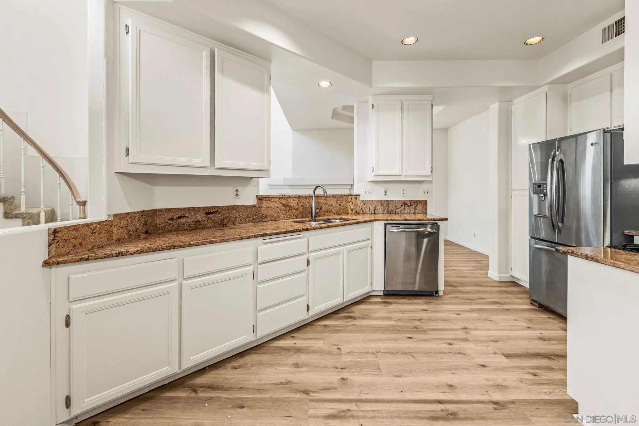 Photo #12: 260011668 Listing: Photo #12