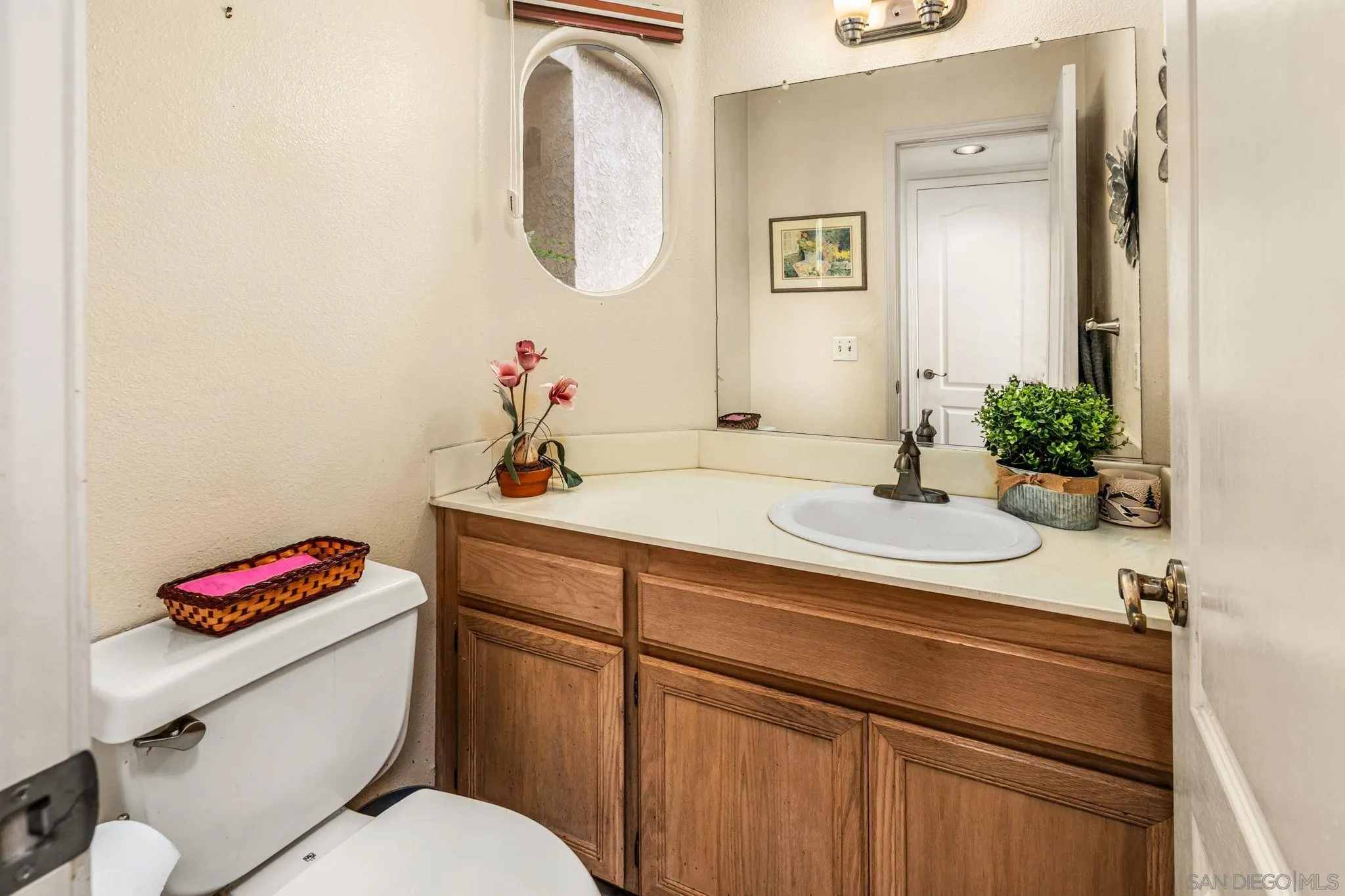Photo #17: 260011668 Listing: Photo #17