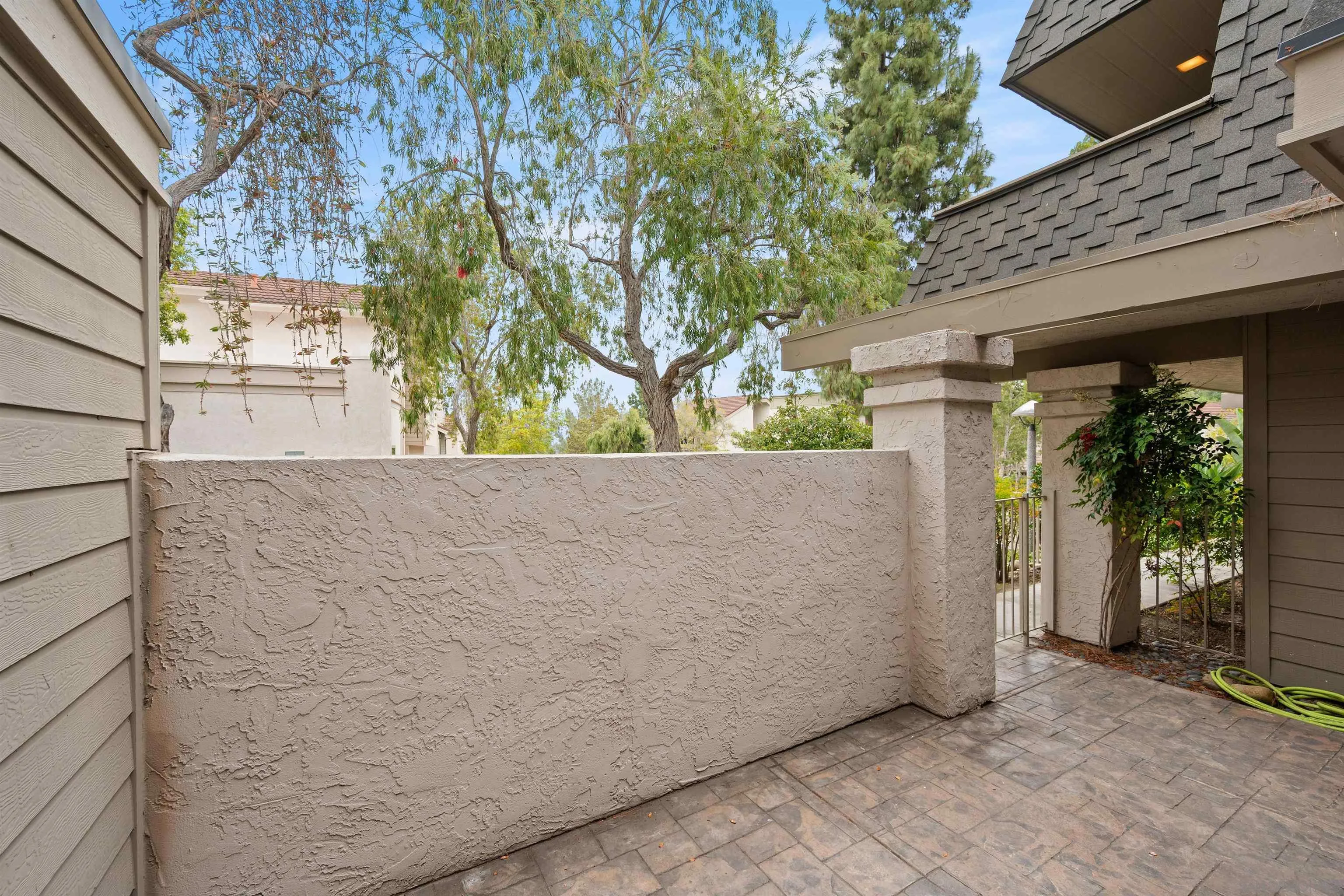 https://cdn.realtyfeed.com/cdn/127/260011669/63d6f6afad2438c165a5f137363d5669.webp