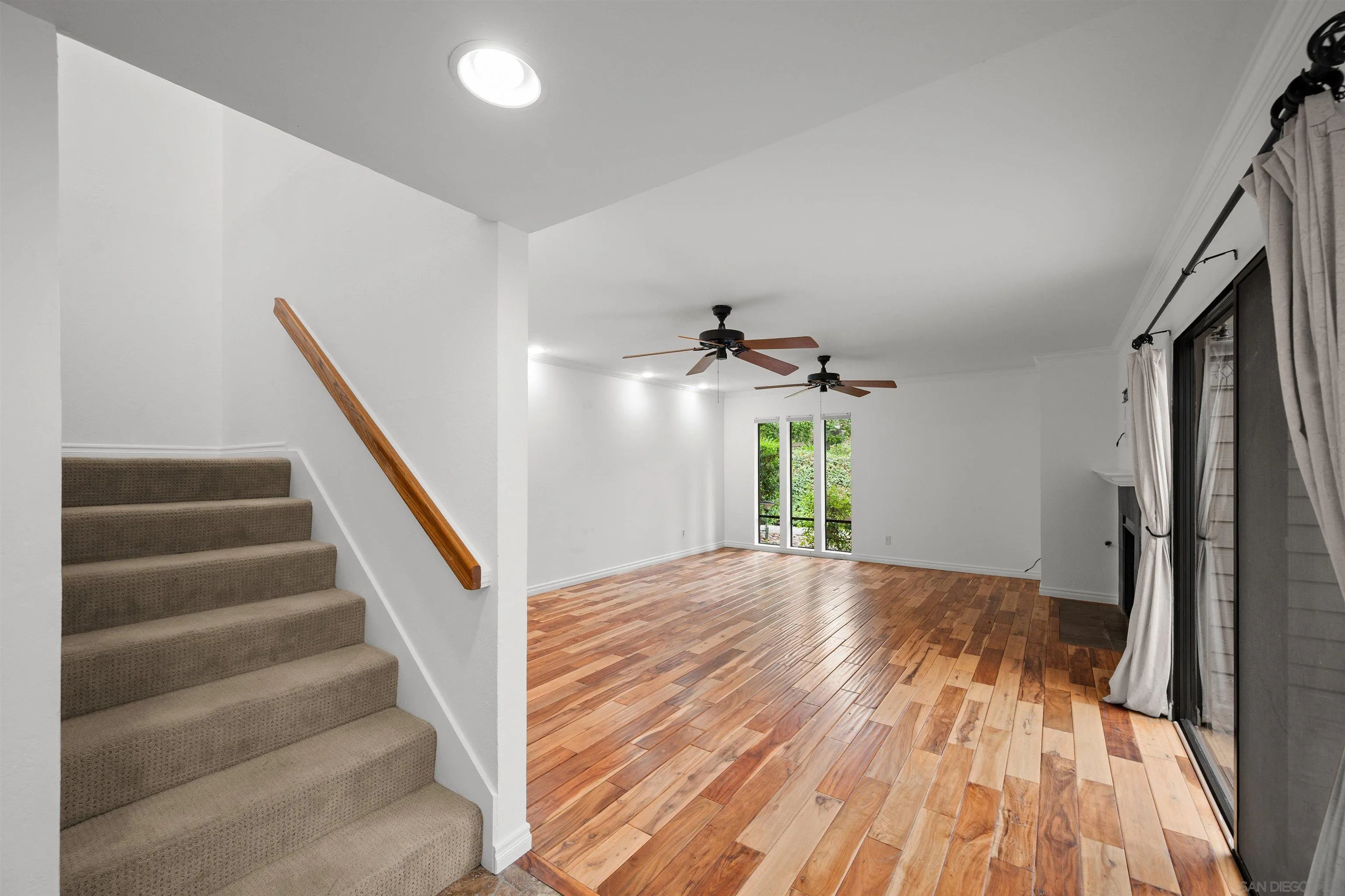 https://cdn.realtyfeed.com/cdn/127/260011669/d769551aa9ac3d822156b9403b5d3063.webp