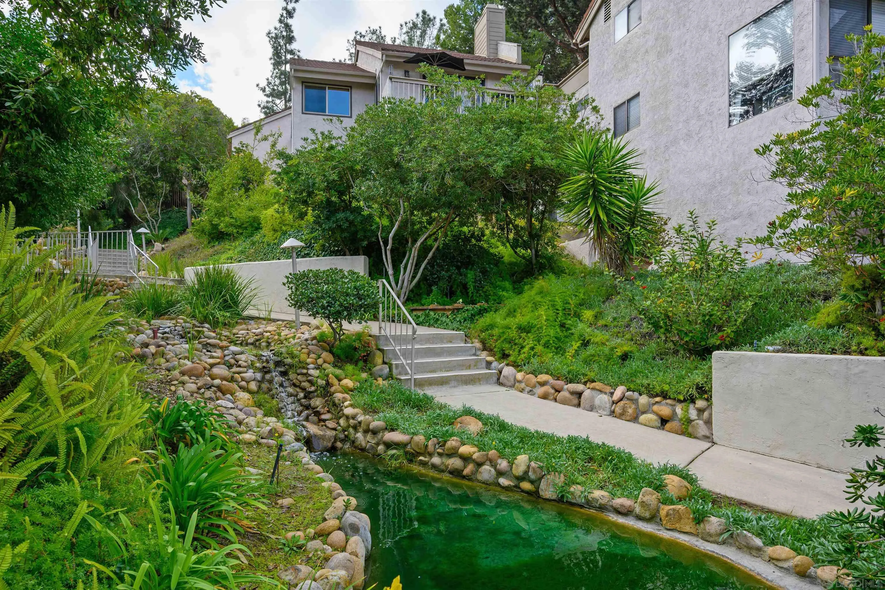 https://cdn.realtyfeed.com/cdn/127/260011669/e8af6fe1f620177576847ffe0451df84.webp