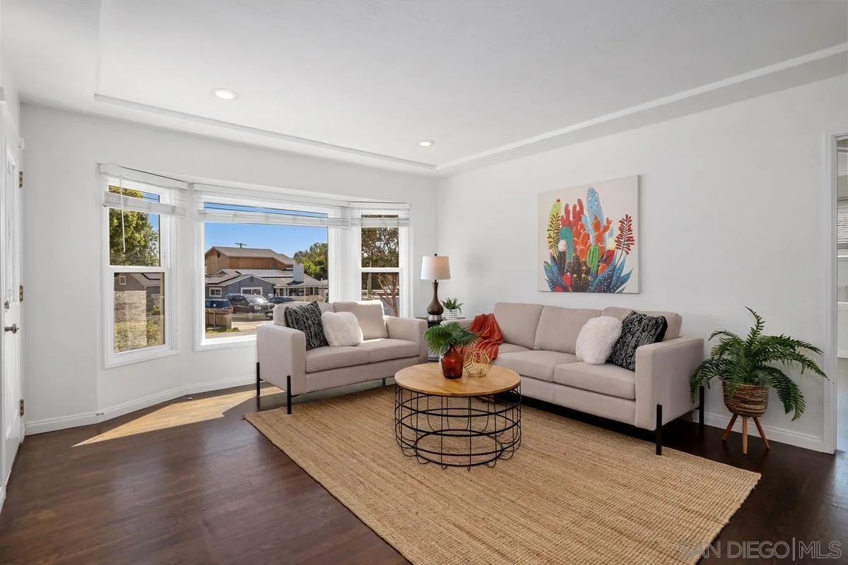 https://cdn.realtyfeed.com/cdn/127/260011673/19c06694eb4e17efffd45b9223bc4ef9.webp
