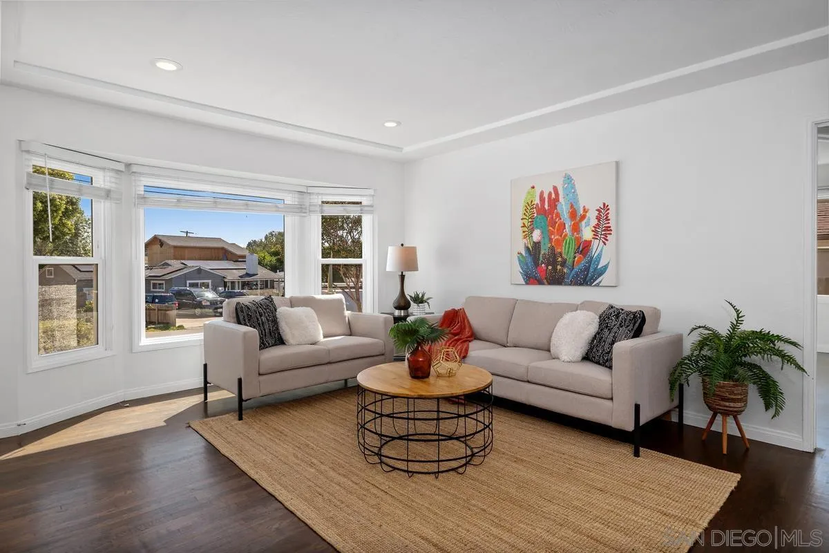 https://cdn.realtyfeed.com/cdn/127/260011673/320698704a2bc03690f5488075a6d4d3.webp