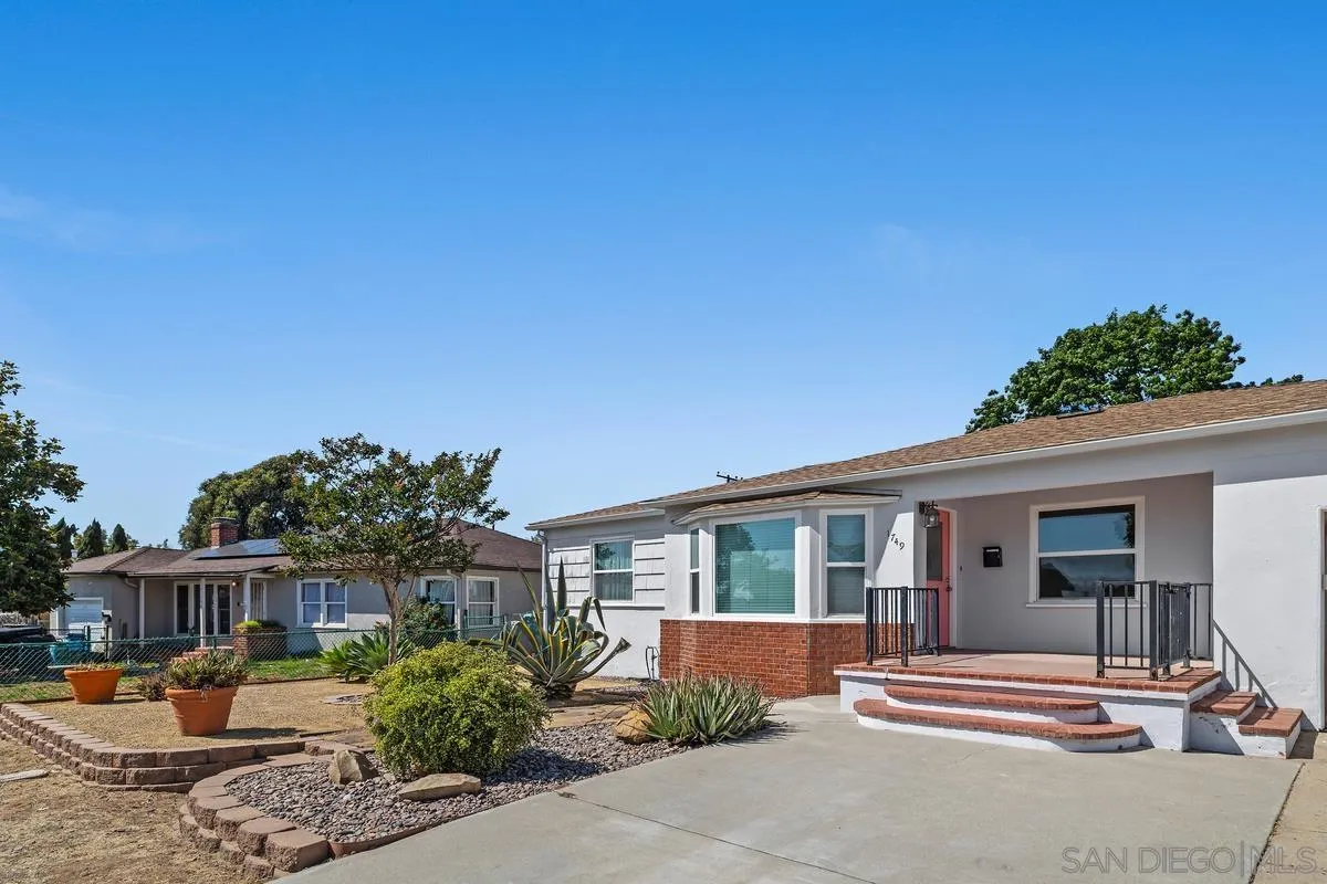 https://cdn.realtyfeed.com/cdn/127/260011673/e0e6c7dd8b70369cc414705fa05d8ffb.webp