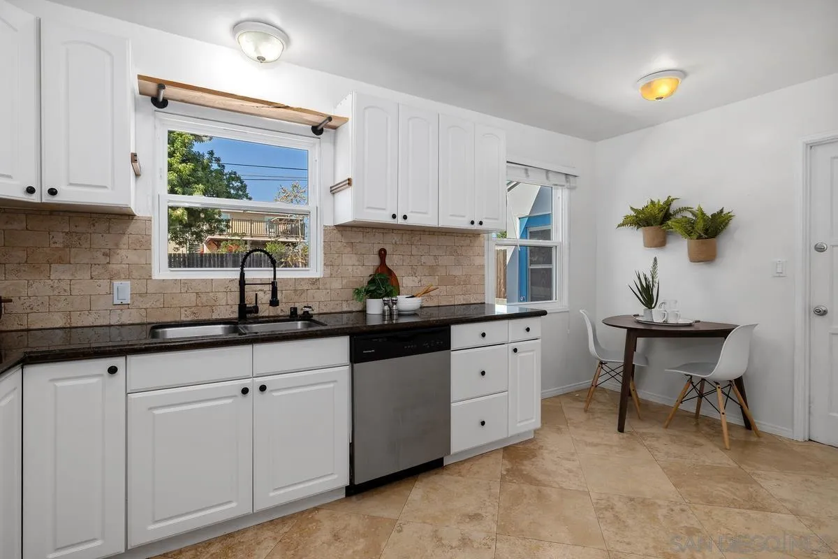 https://cdn.realtyfeed.com/cdn/127/260011673/f4341b5d47331f1a844772effec5c37a.webp