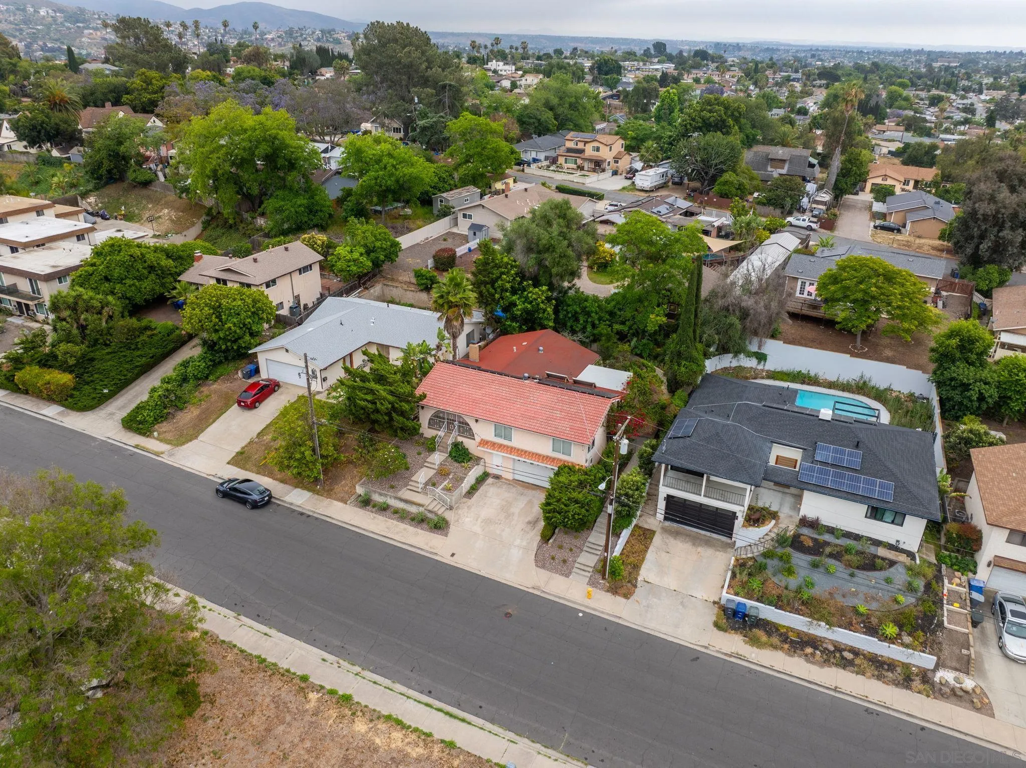 https://cdn.realtyfeed.com/cdn/127/260011677/596575e5d47b5e838ba1b46d80187ab0.webp