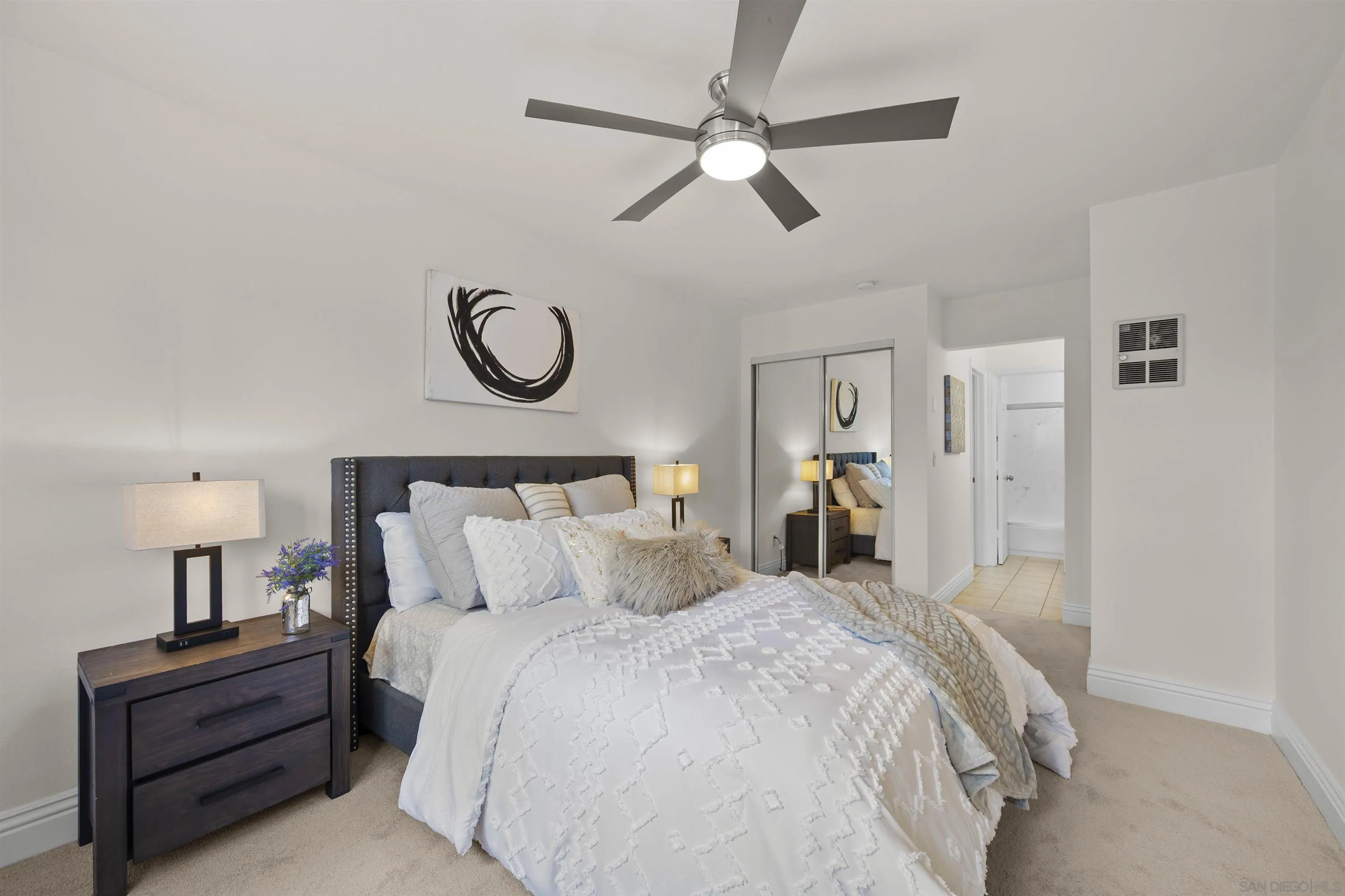 Photo #1: 260011679 Listing: Photo #1