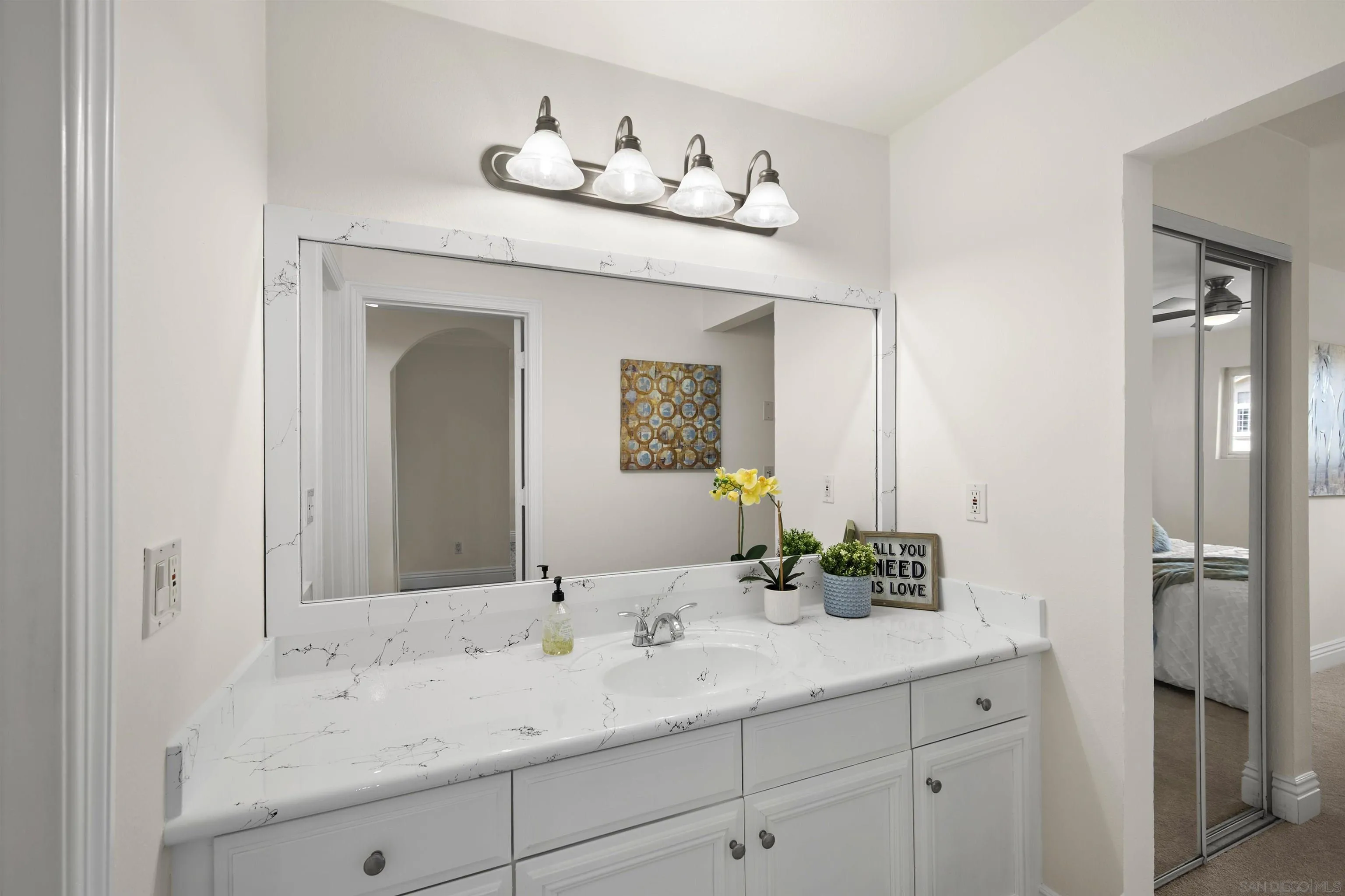 Photo #4: 260011679 Listing: Photo #4