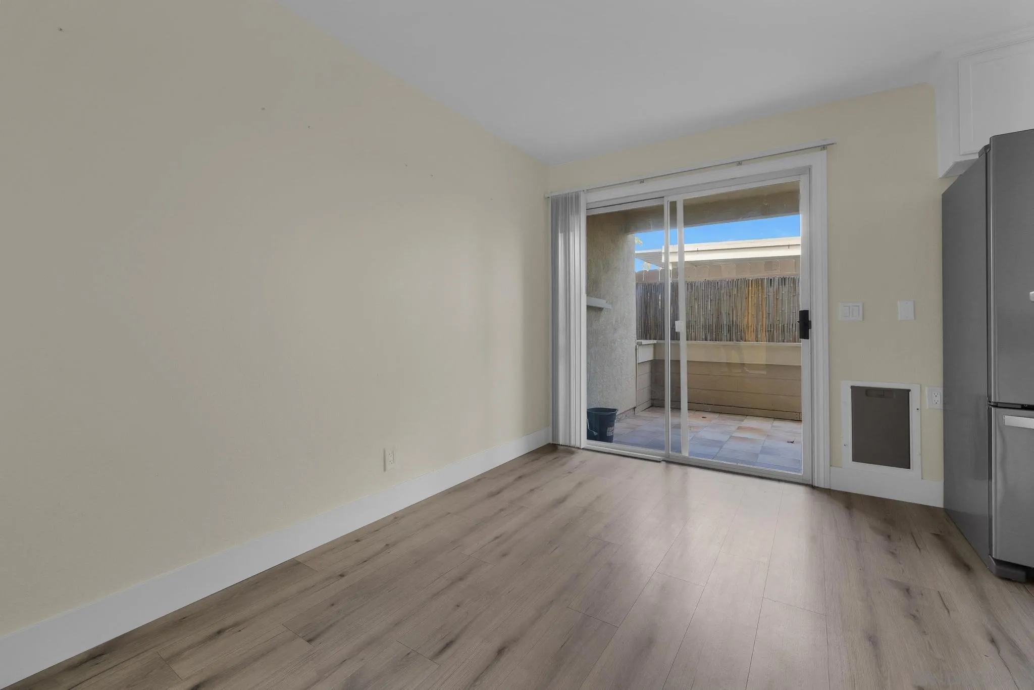 https://cdn.realtyfeed.com/cdn/127/260011681/0e825e80ce07622d51967442cfe342f4.webp