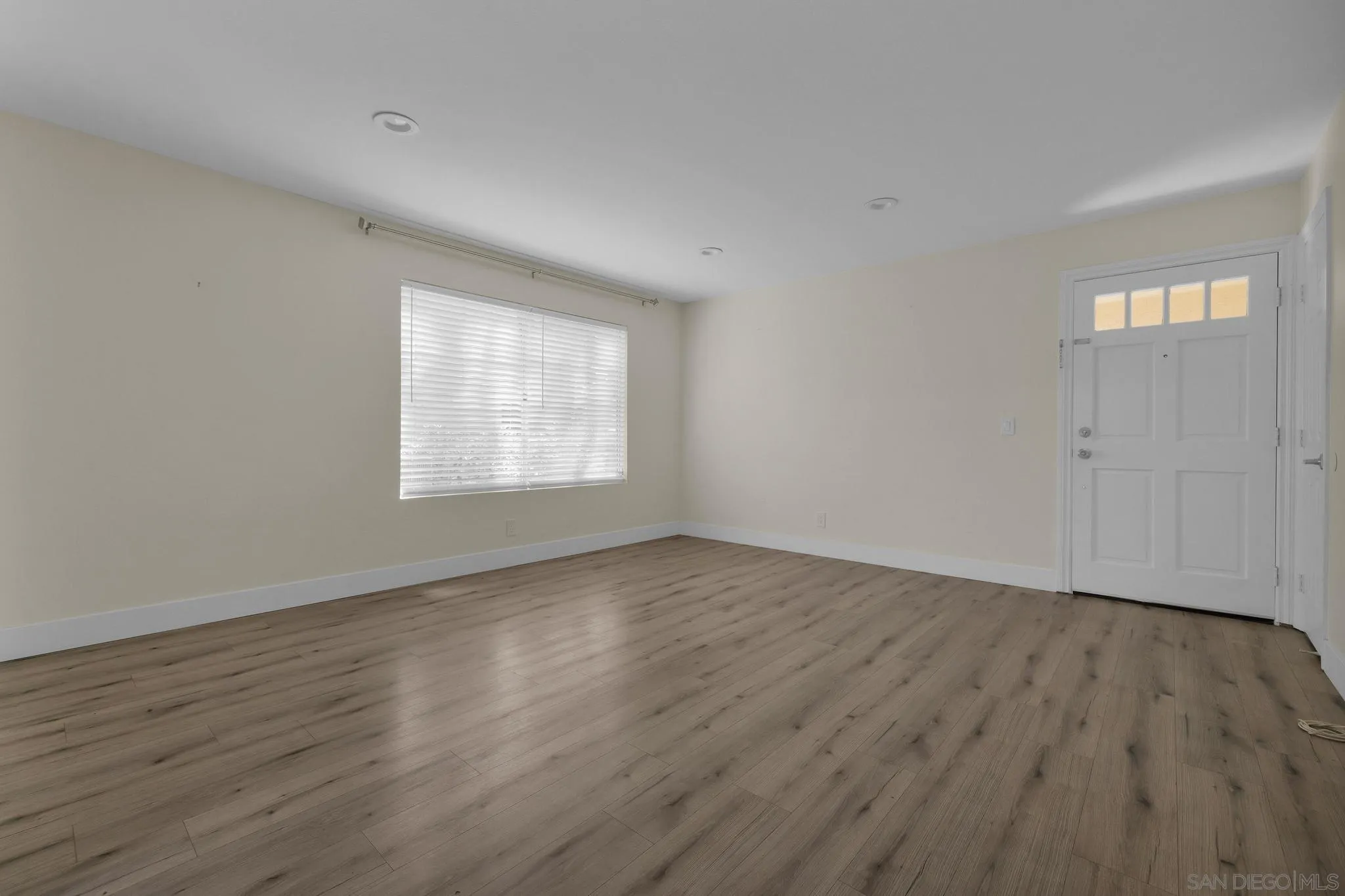https://cdn.realtyfeed.com/cdn/127/260011681/5e70b4bf3accd14fe0f17a181febf870.webp