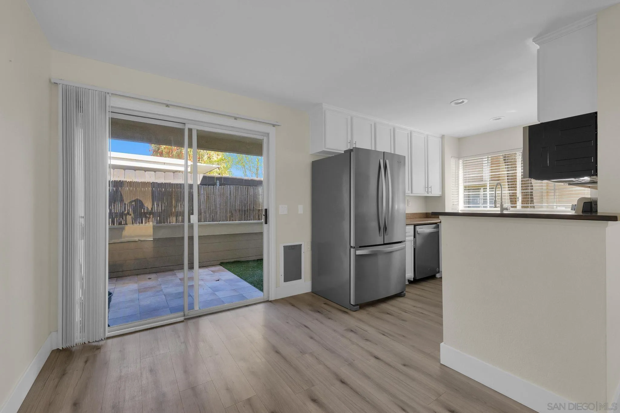 https://cdn.realtyfeed.com/cdn/127/260011681/a9761255166ea4ff020d77e6e1a48a7b.webp
