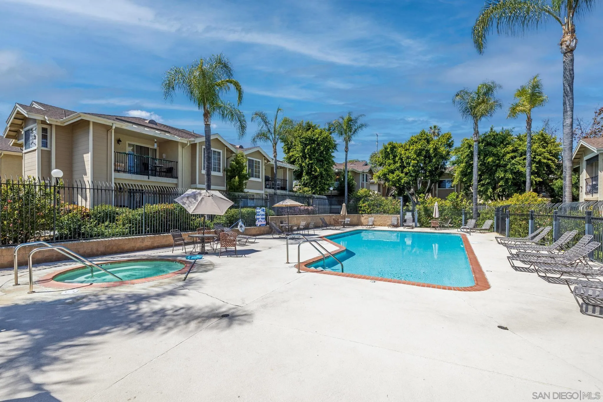 https://cdn.realtyfeed.com/cdn/127/260011681/cf9cbf3ec571ea71dbc71c27cc1a5474.webp