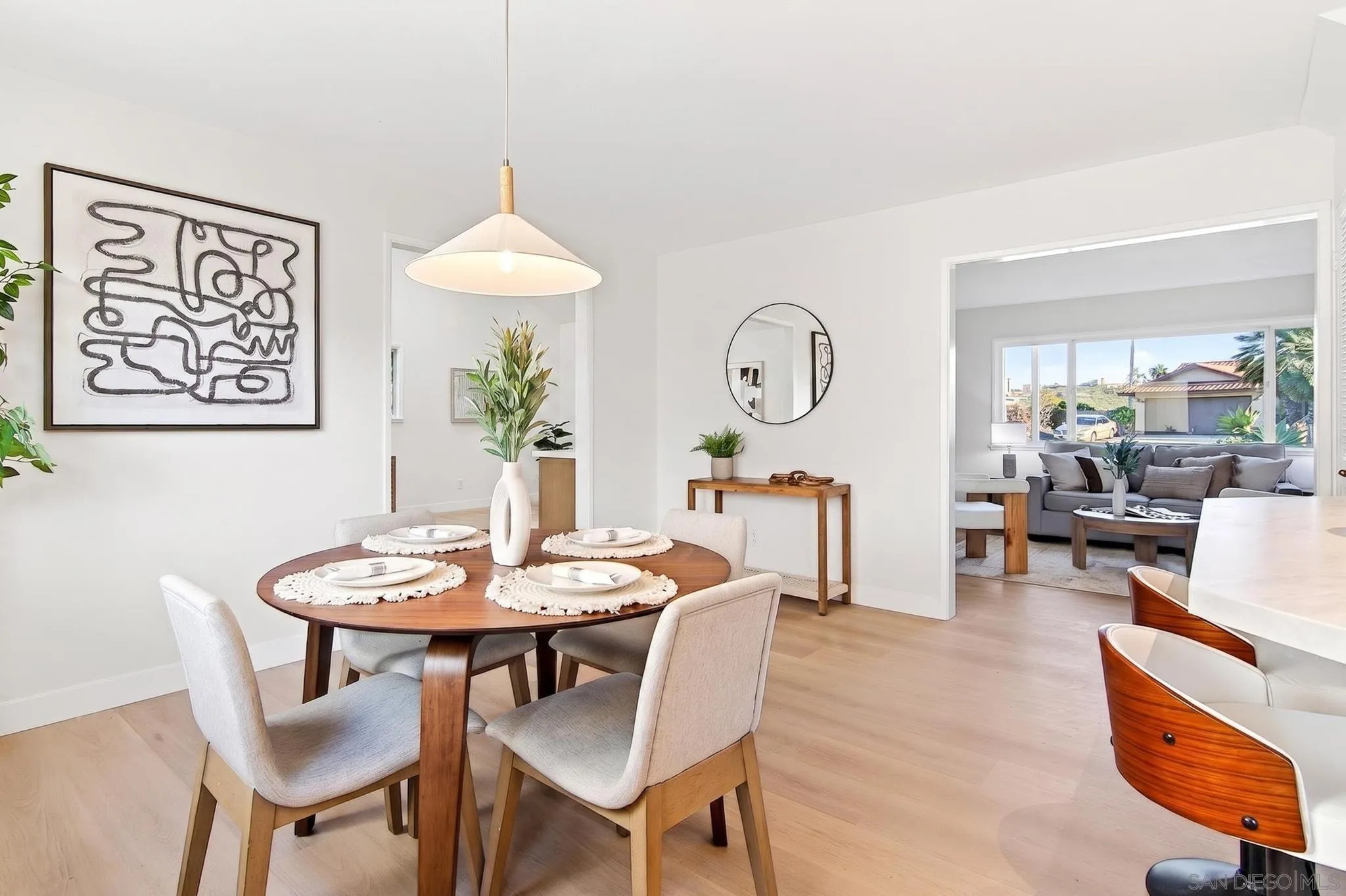 https://cdn.realtyfeed.com/cdn/127/260011684/6542e469883e0572f8861bc9980a19fa.webp