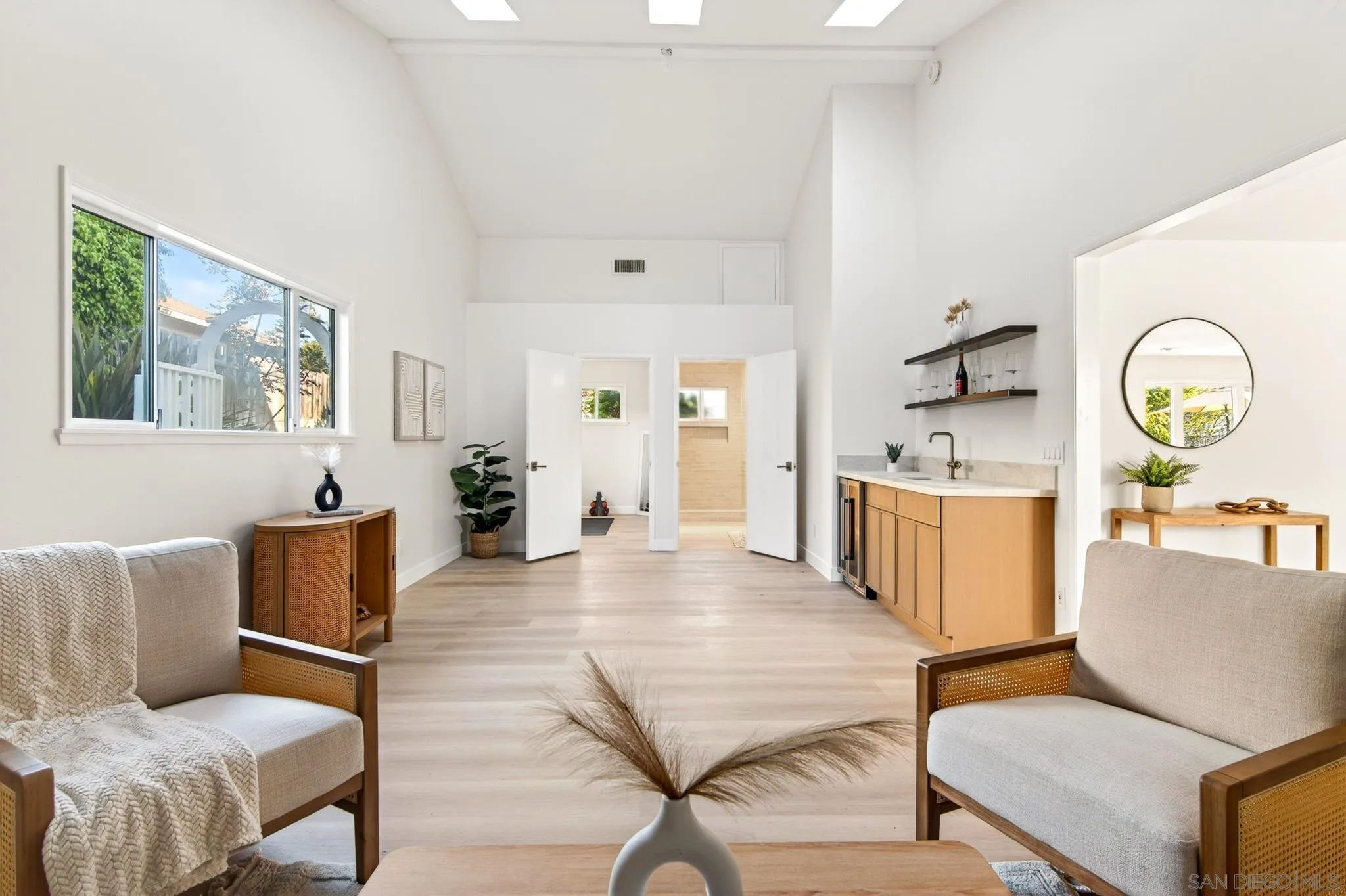 https://cdn.realtyfeed.com/cdn/127/260011684/f321e495f2e981fae7ff0ea20b753d03.webp