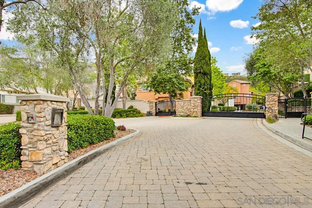 https://cdn.realtyfeed.com/cdn/127/260011685/4eb041a73018e467117c1ba1c36aec56.webp