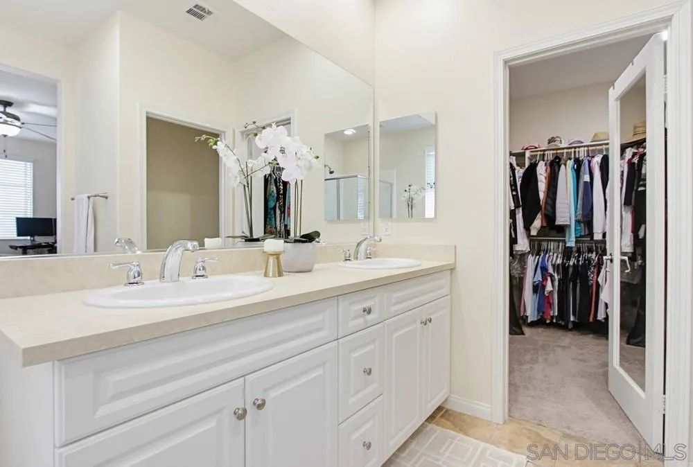 https://cdn.realtyfeed.com/cdn/127/260011685/a51bdad057118ec7e49acbdb01056a9b.webp