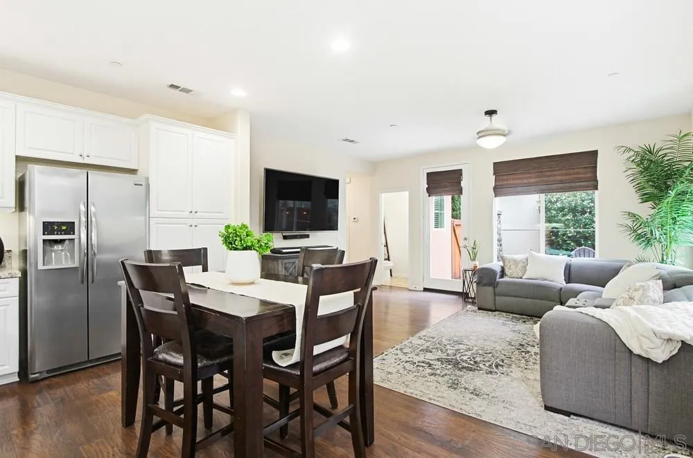https://cdn.realtyfeed.com/cdn/127/260011685/ace7e82abb7aa6ab8796d130241a732b.webp