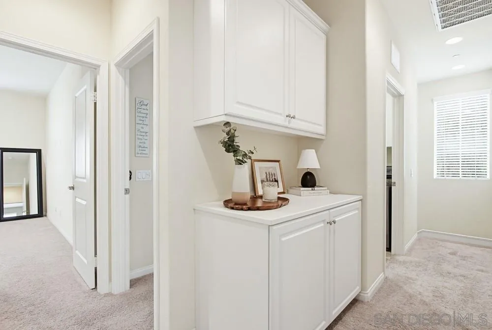 https://cdn.realtyfeed.com/cdn/127/260011685/b42aaf1eb1efd845d2192cadd9145ff9.webp