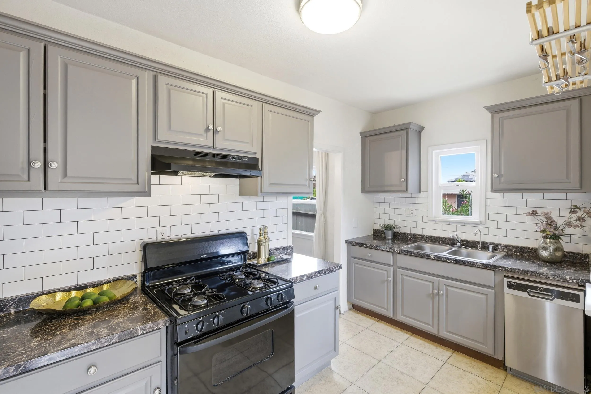 https://cdn.realtyfeed.com/cdn/127/260011686/03ce332c3149c0da87d0e446d362676b.webp