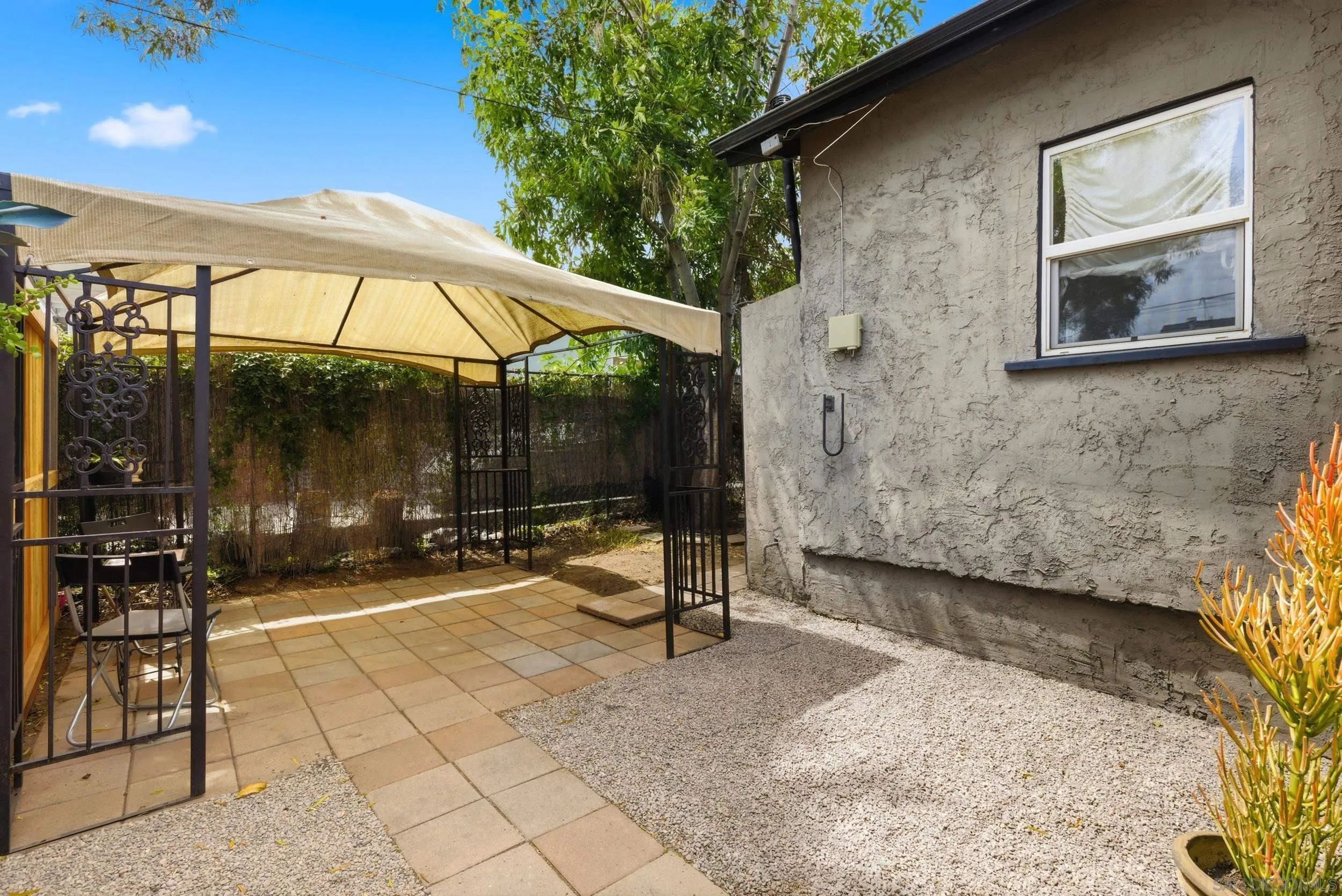 https://cdn.realtyfeed.com/cdn/127/260011686/3f40772f714189ca6250699f84bad82a.webp