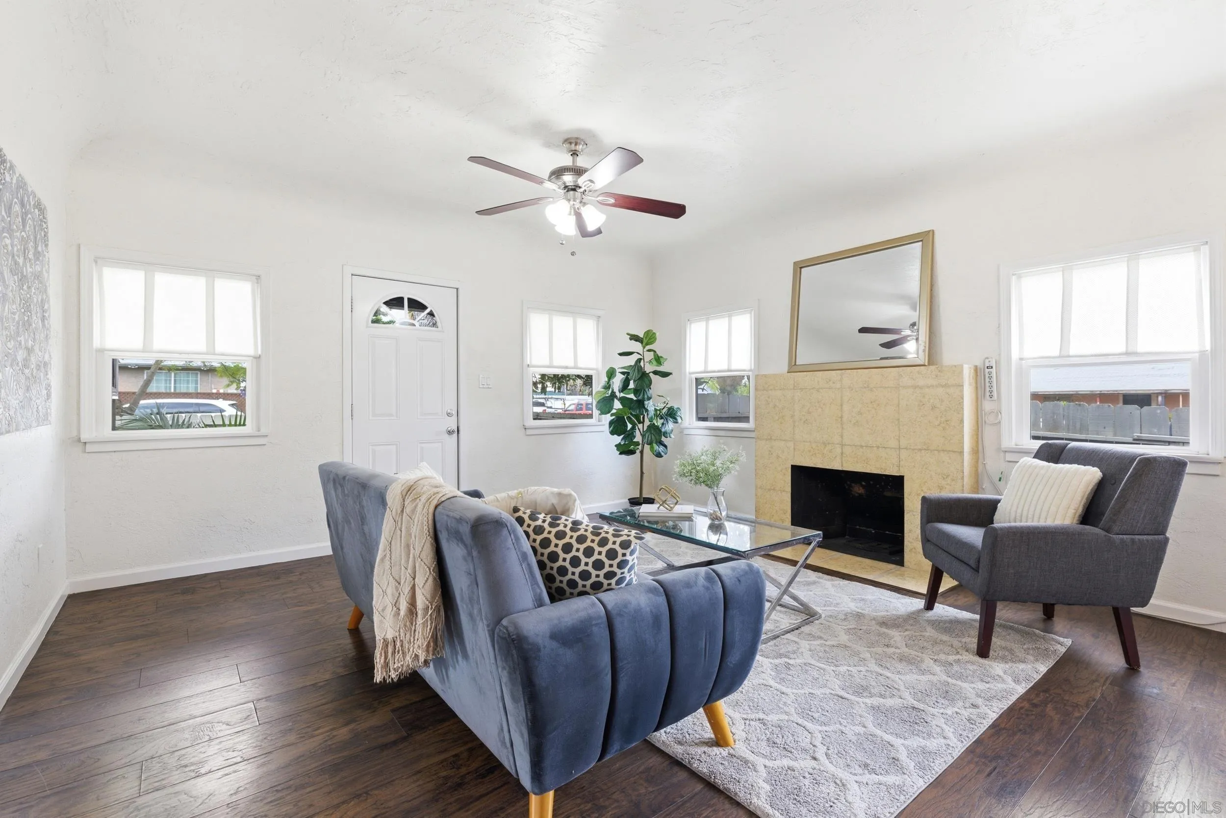 https://cdn.realtyfeed.com/cdn/127/260011686/9798b75171d2215c447fc57bc00327b1.webp