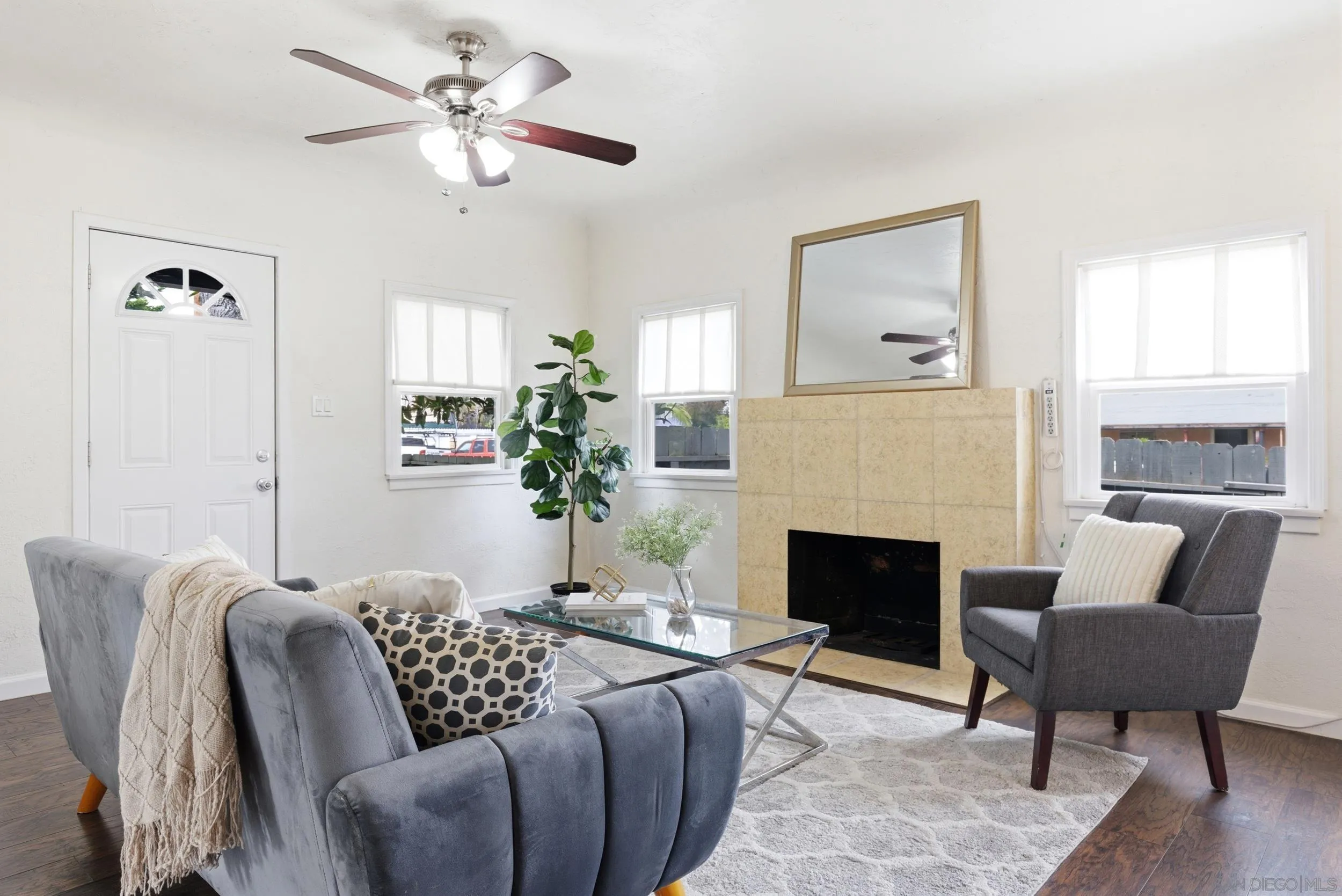 https://cdn.realtyfeed.com/cdn/127/260011686/f8ee331fcf7b096ca552ab4f59196ea0.webp