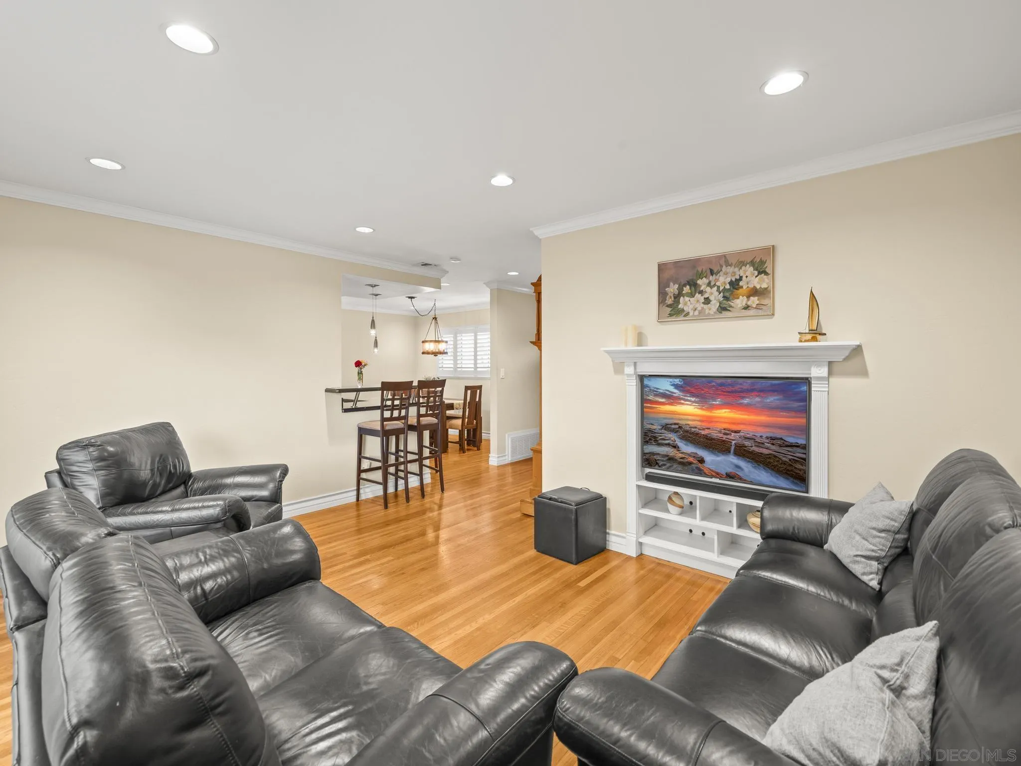 https://cdn.realtyfeed.com/cdn/127/260011687/01e9d53cbd346fb44b2c6d893ae2206d.webp