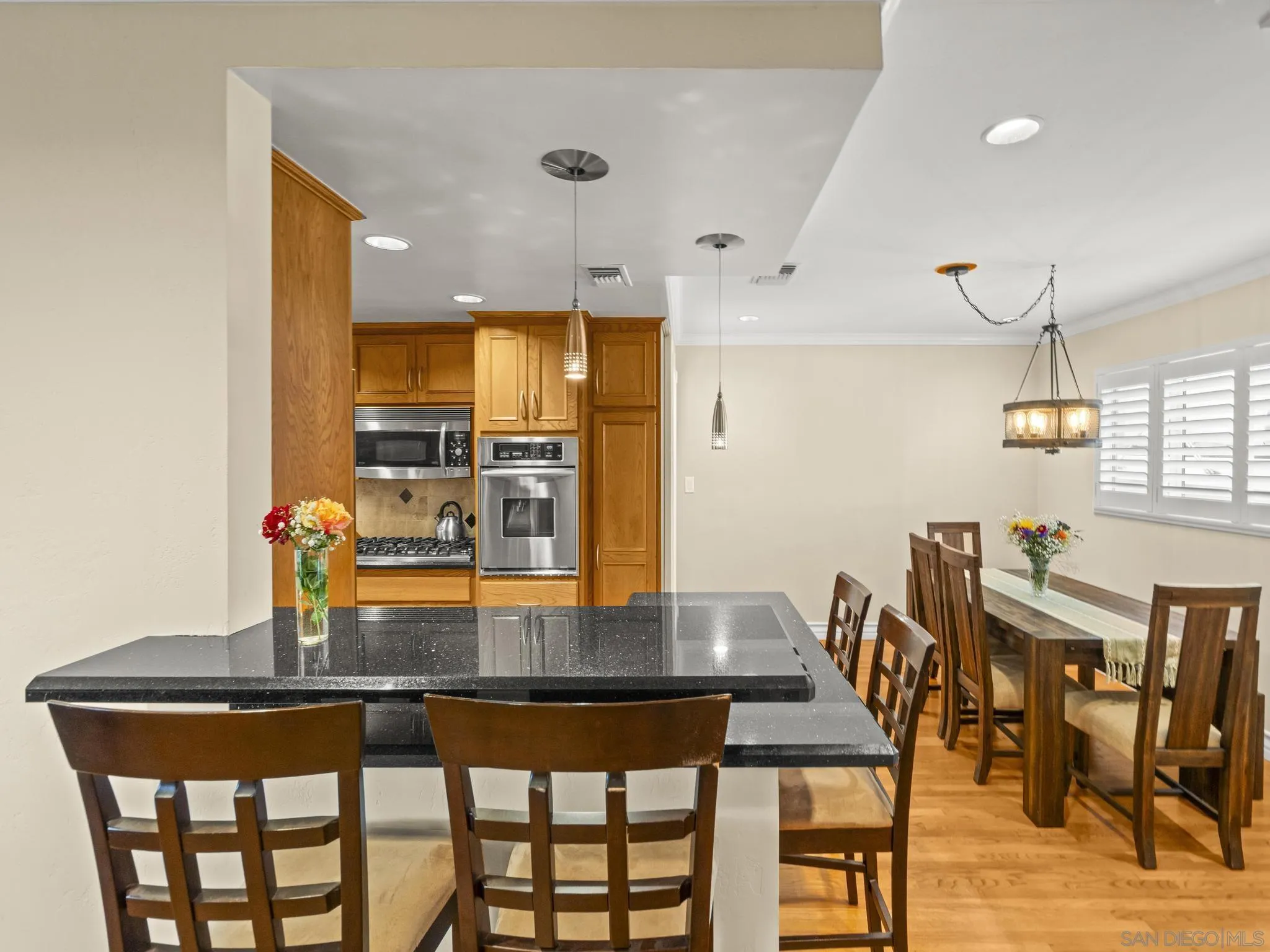 https://cdn.realtyfeed.com/cdn/127/260011687/152bf03f7b6a59982afeafbc8bb72150.webp