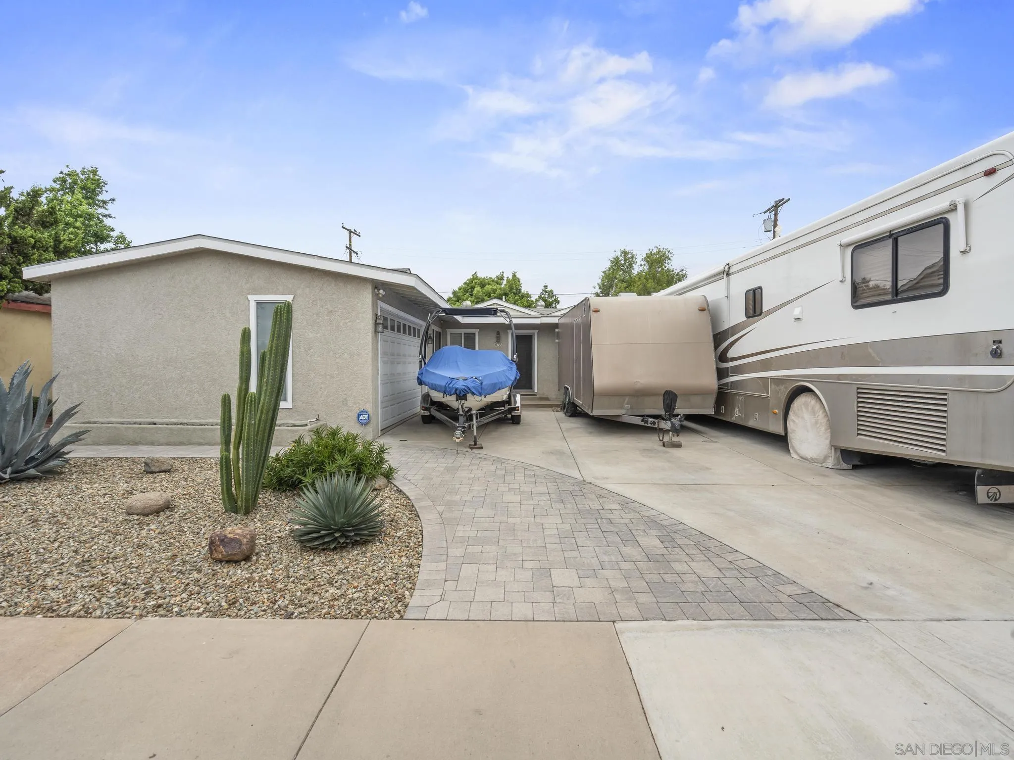 https://cdn.realtyfeed.com/cdn/127/260011687/ad169a8ab59110cd8ced80f63a7364ce.webp