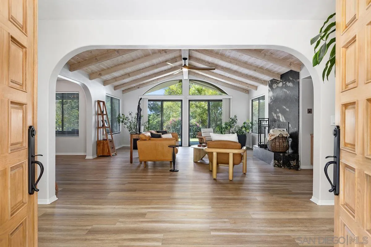 https://cdn.realtyfeed.com/cdn/127/260011688/19fa1a75850f5aa330cab7a346fd528f.webp