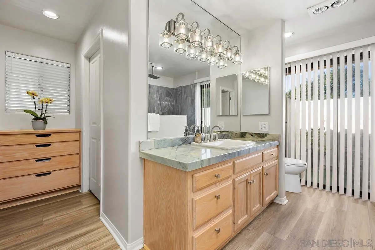https://cdn.realtyfeed.com/cdn/127/260011688/b70b09c105ff6216540527c74e2d8697.webp