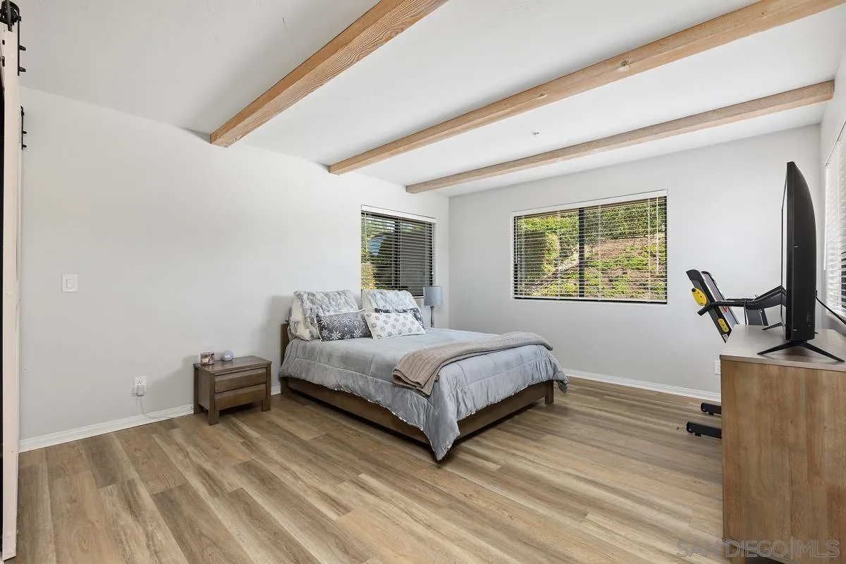 https://cdn.realtyfeed.com/cdn/127/260011688/dc61b6092faa3fa6c98b927b85e1a0a7.webp