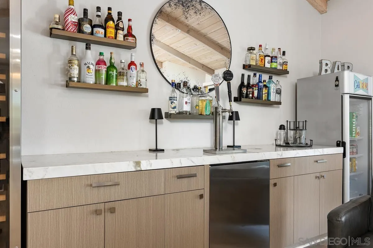 https://cdn.realtyfeed.com/cdn/127/260011688/dfd87e72cf92f06ec045052755d78c10.webp