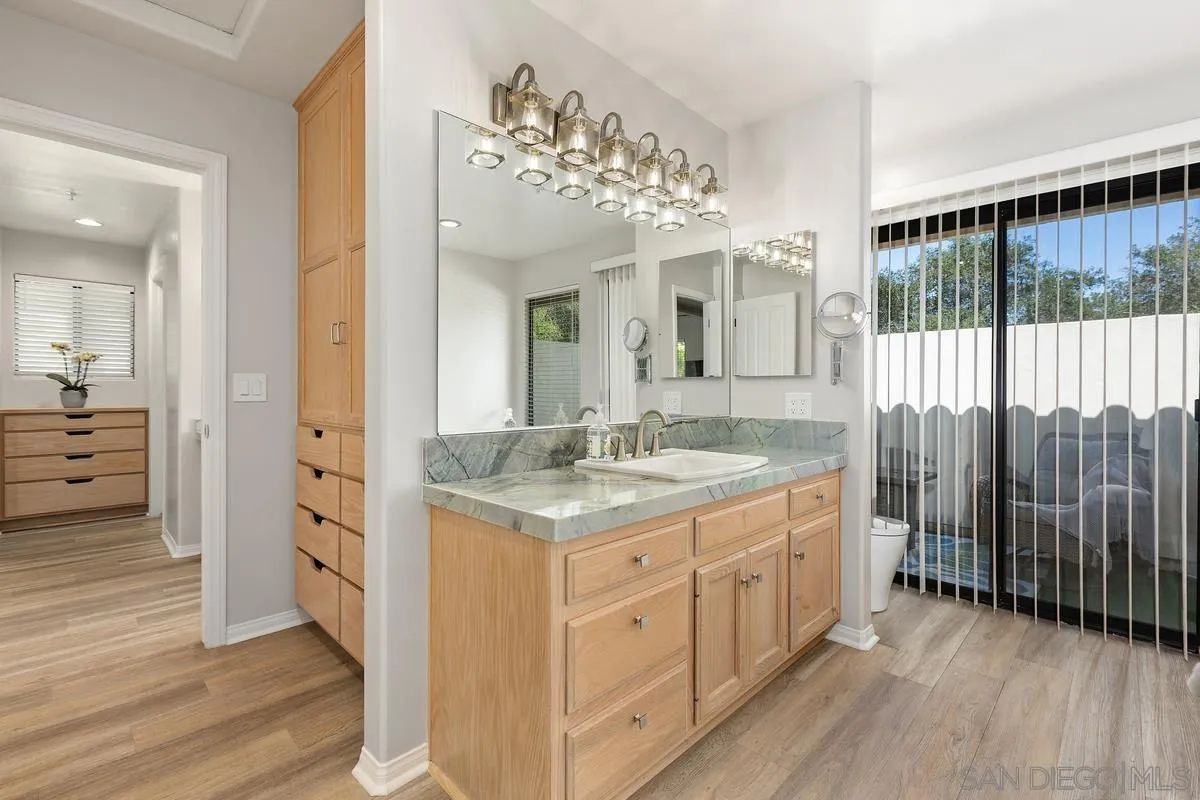 https://cdn.realtyfeed.com/cdn/127/260011688/ef9379718e26d2d6ffc81f7d43384ee6.webp