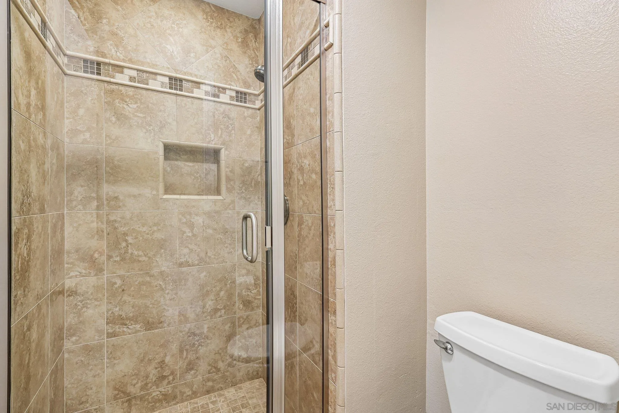 https://cdn.realtyfeed.com/cdn/127/260011689/23206b42c87d9c98a35f939128ca0995.webp
