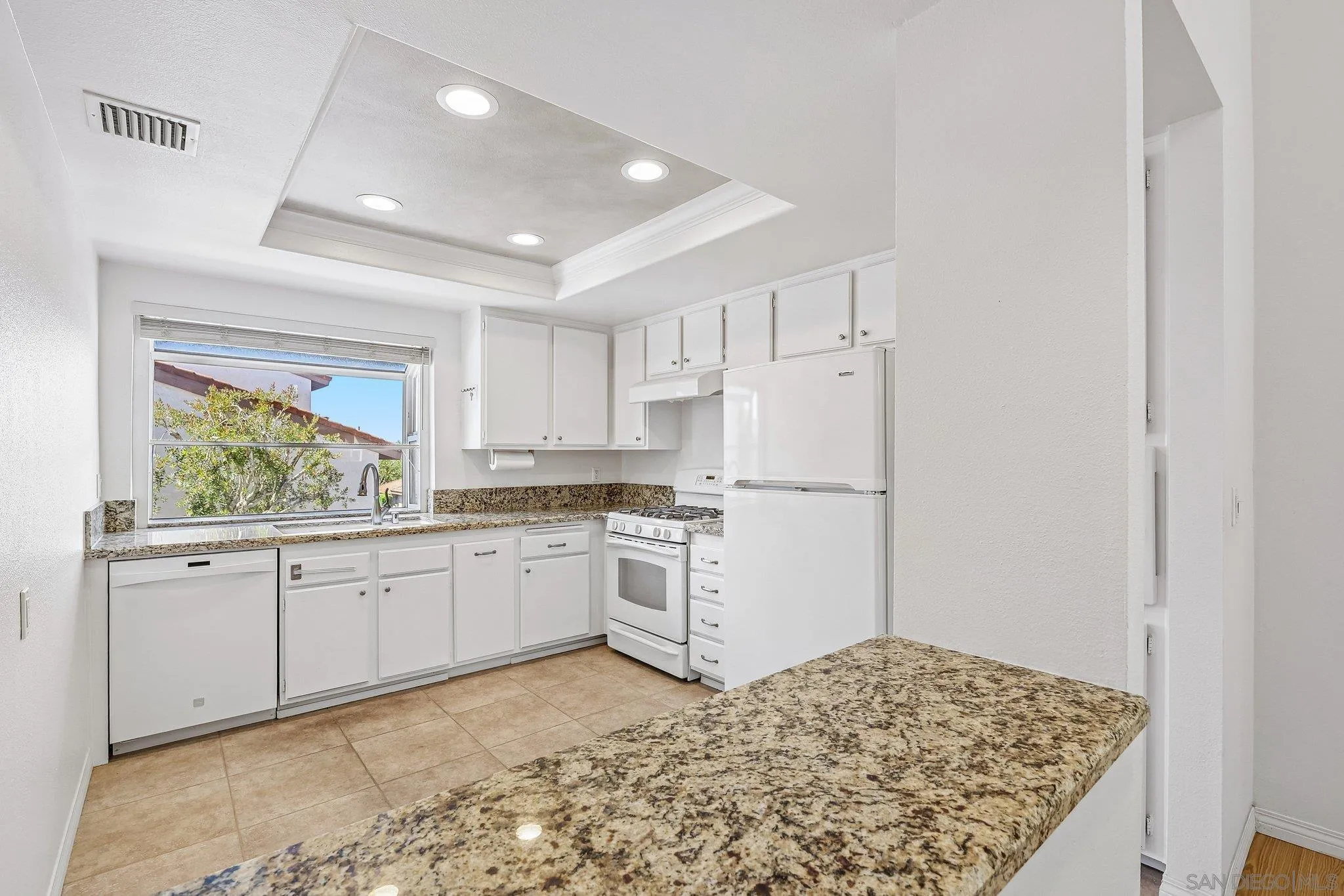 https://cdn.realtyfeed.com/cdn/127/260011689/3b80738dcaccb65a8851f5f6b2840af8.webp