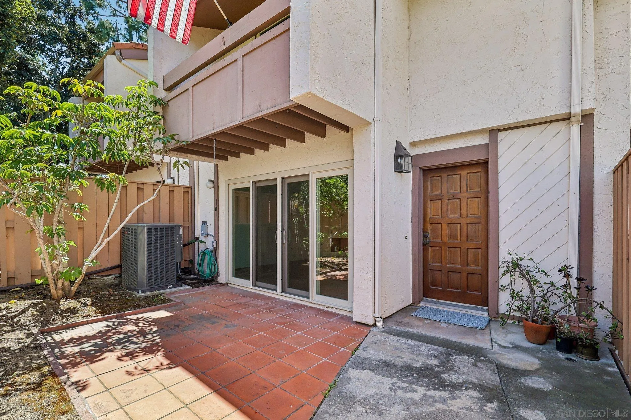https://cdn.realtyfeed.com/cdn/127/260011689/3fe1d095c5967bea2243fb9a178f771b.webp