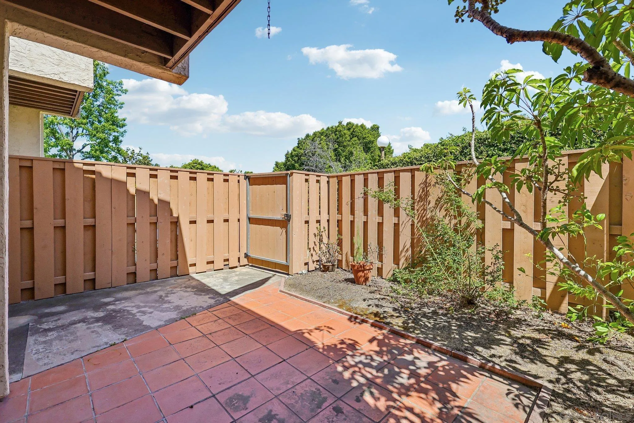 https://cdn.realtyfeed.com/cdn/127/260011689/a8cd07b5a049f254e24b9d24bd0b8f88.webp